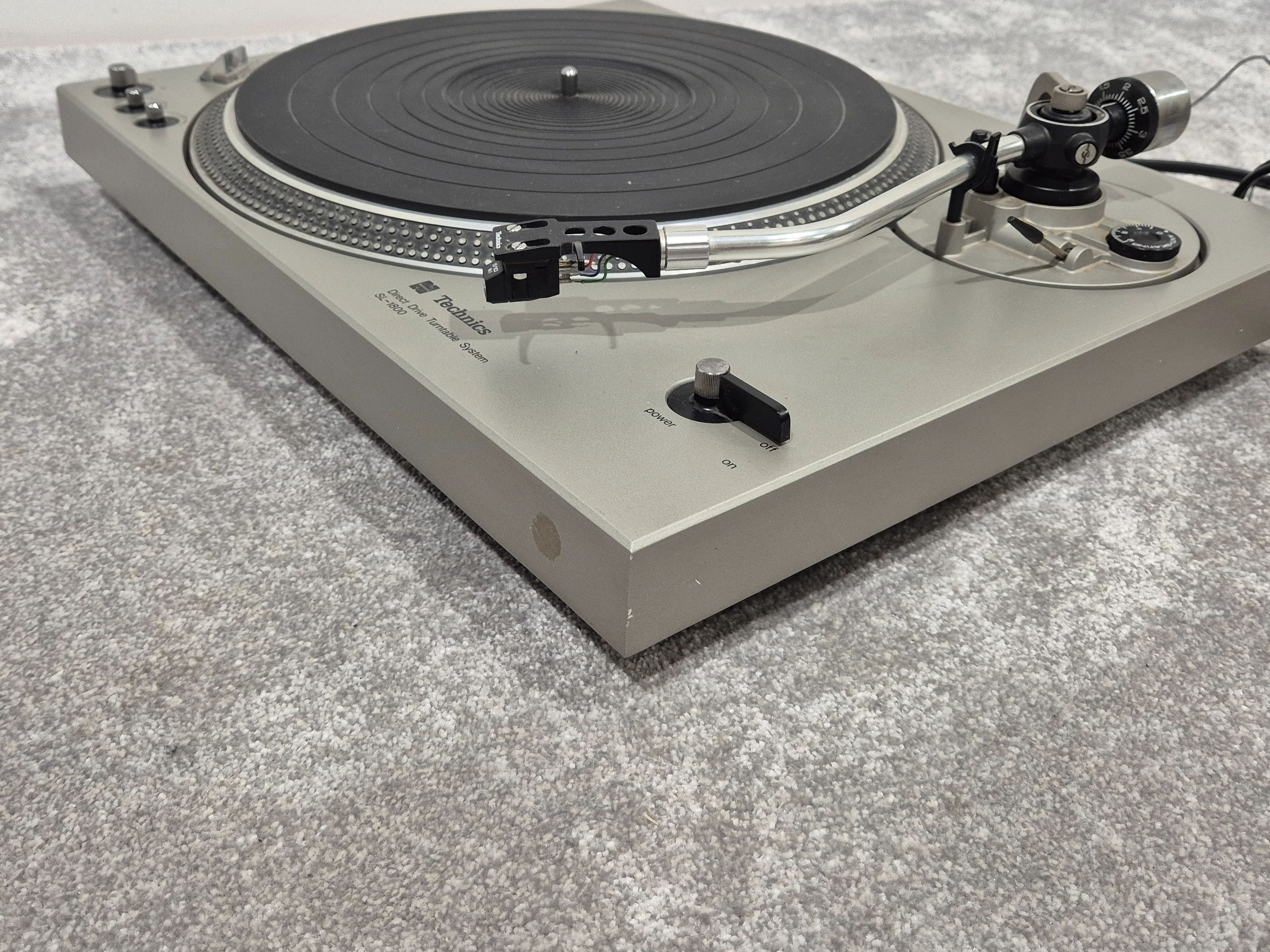 Technics SL 1800 - Direct-Drive Turntable - Image 11