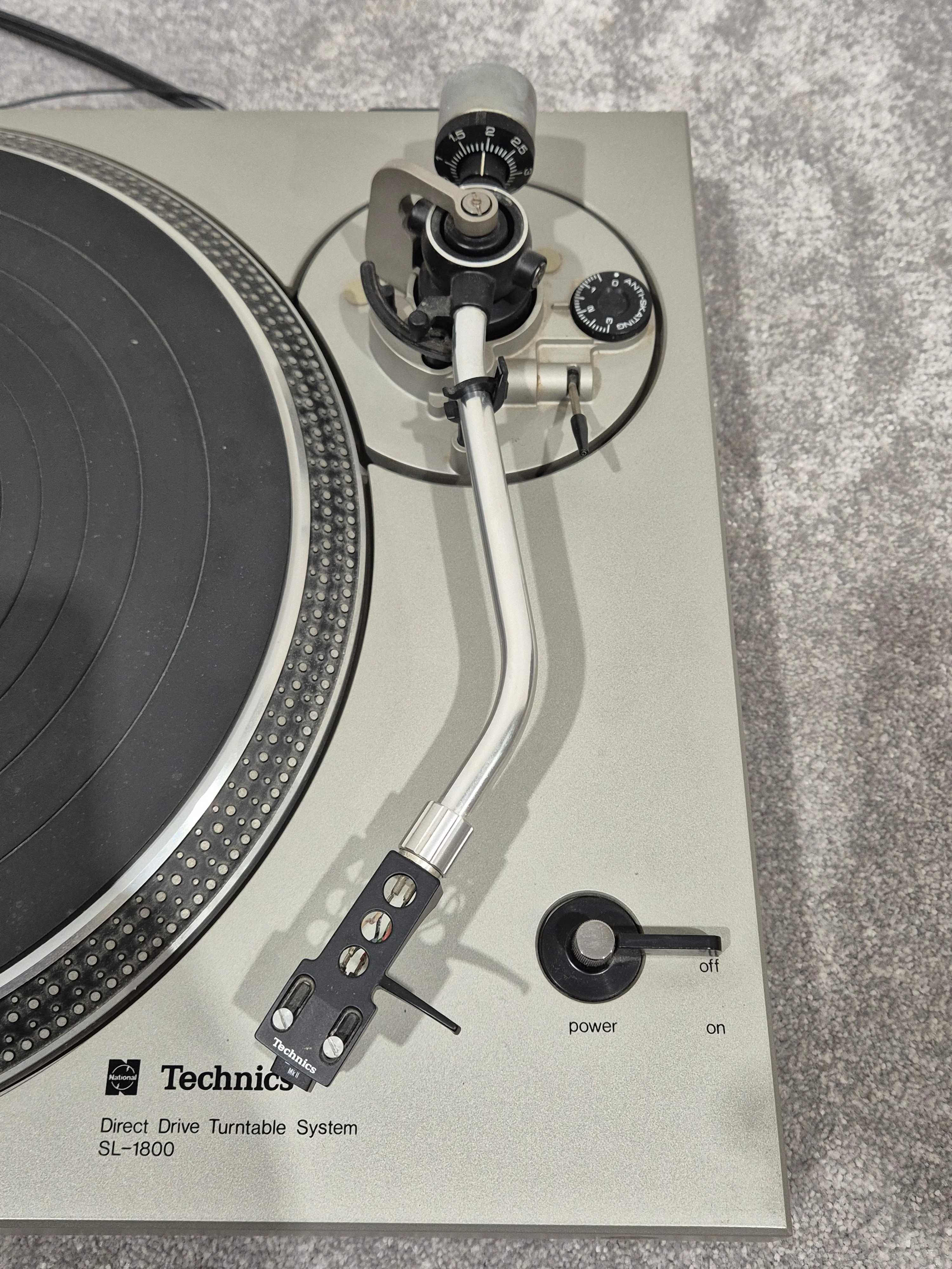 Technics SL 1800 - Direct-Drive Turntable - Image 3