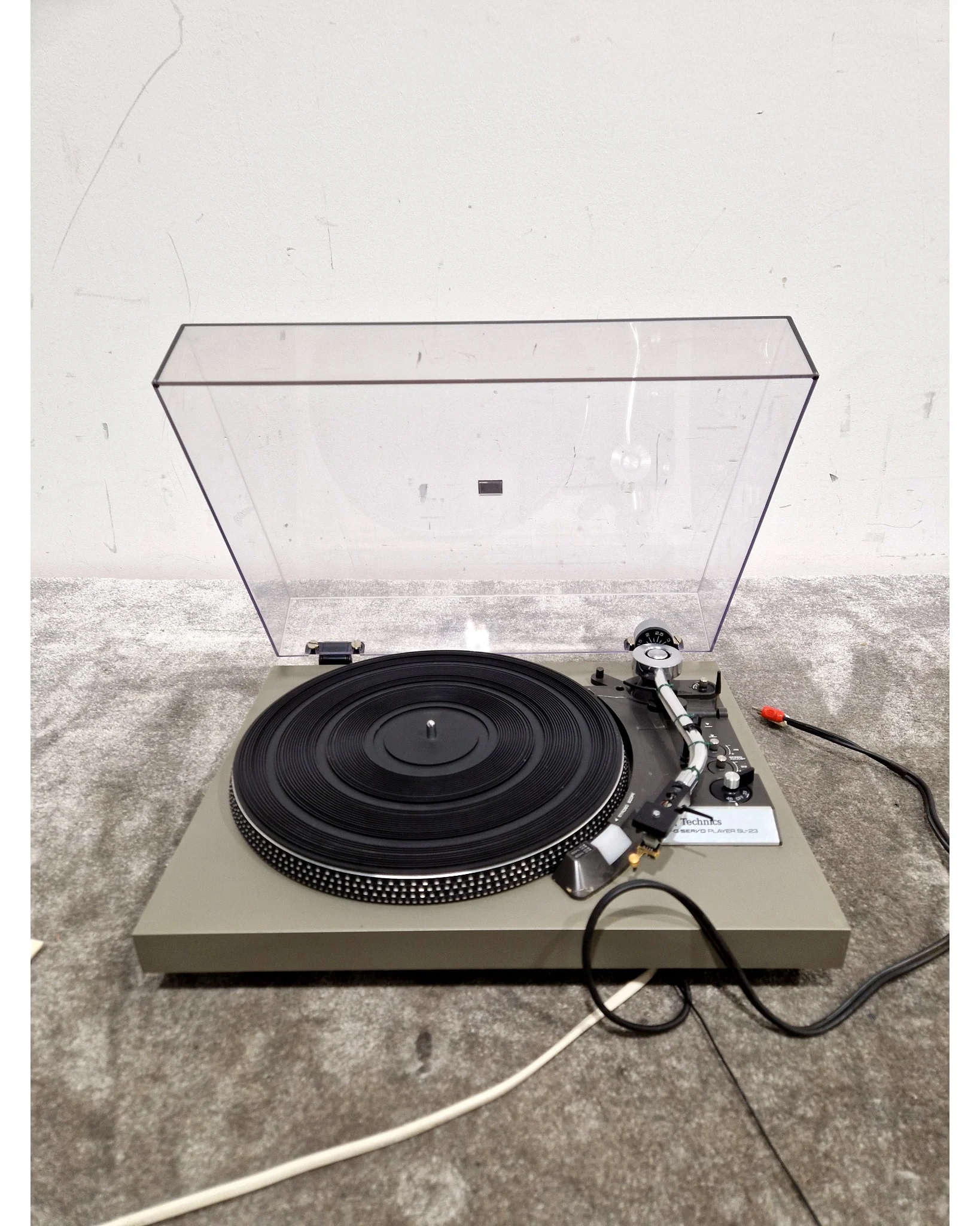 Technics SL-23 - Turntable - Silver/Grey - Refurbished w/ Manuals - Image 11
