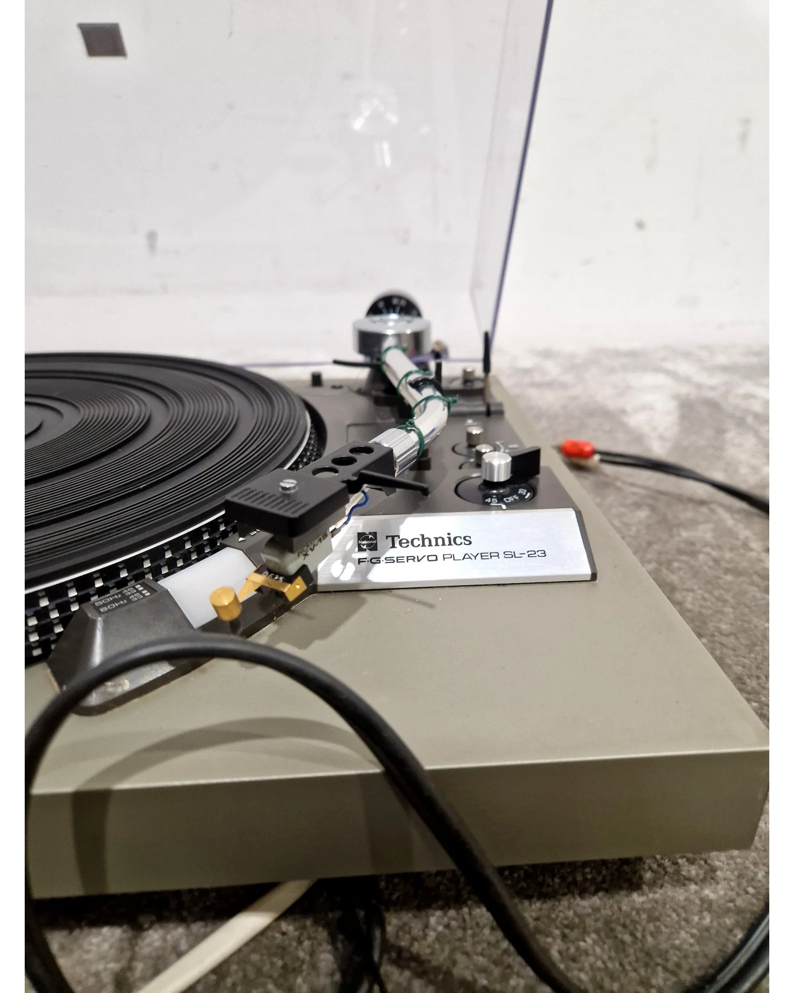 Technics SL-23 - Turntable - Silver/Grey - Refurbished w/ Manuals - Image 9