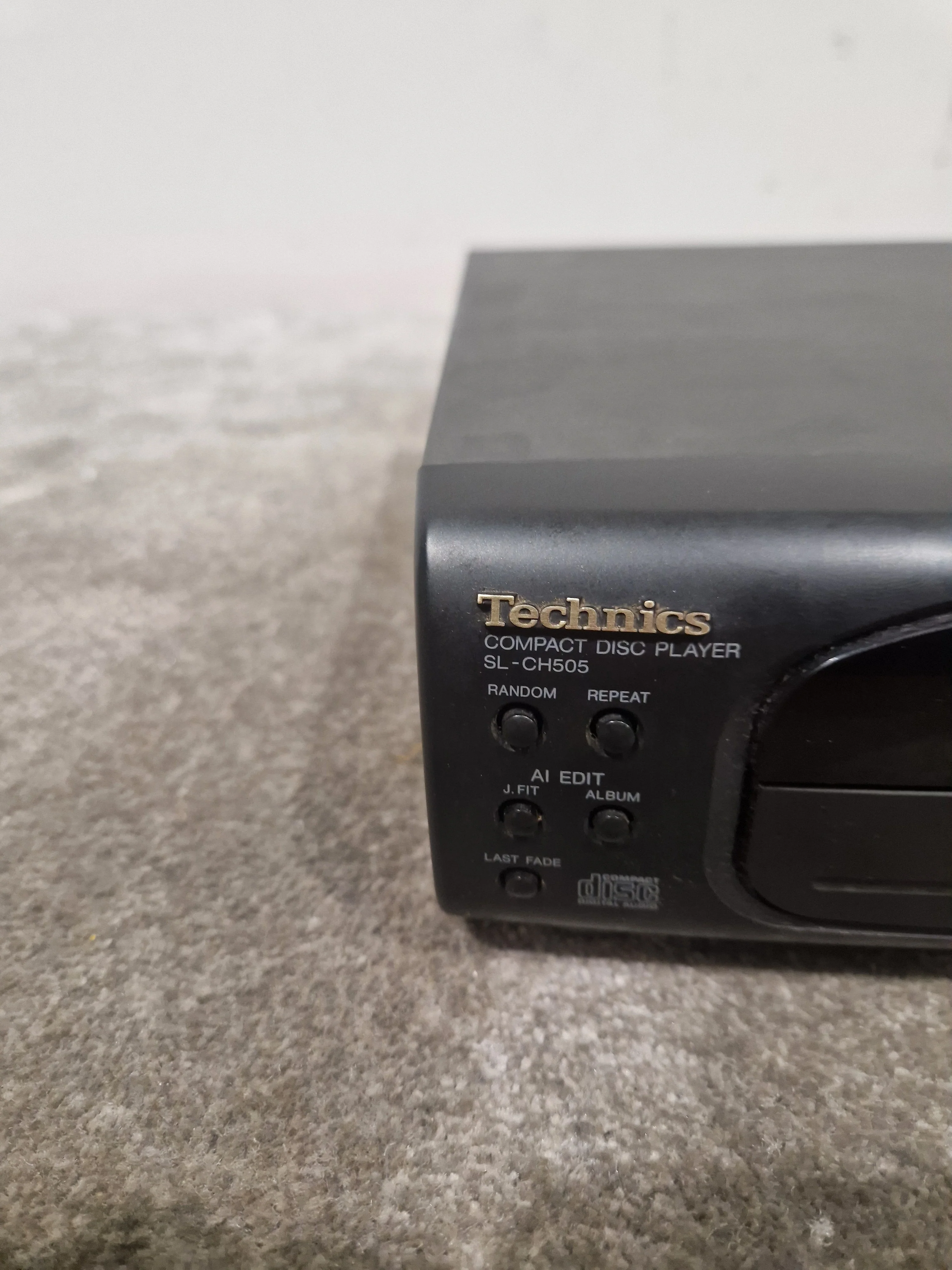 Technics SL-CH605 - CD Player - Black - Good - Image 12