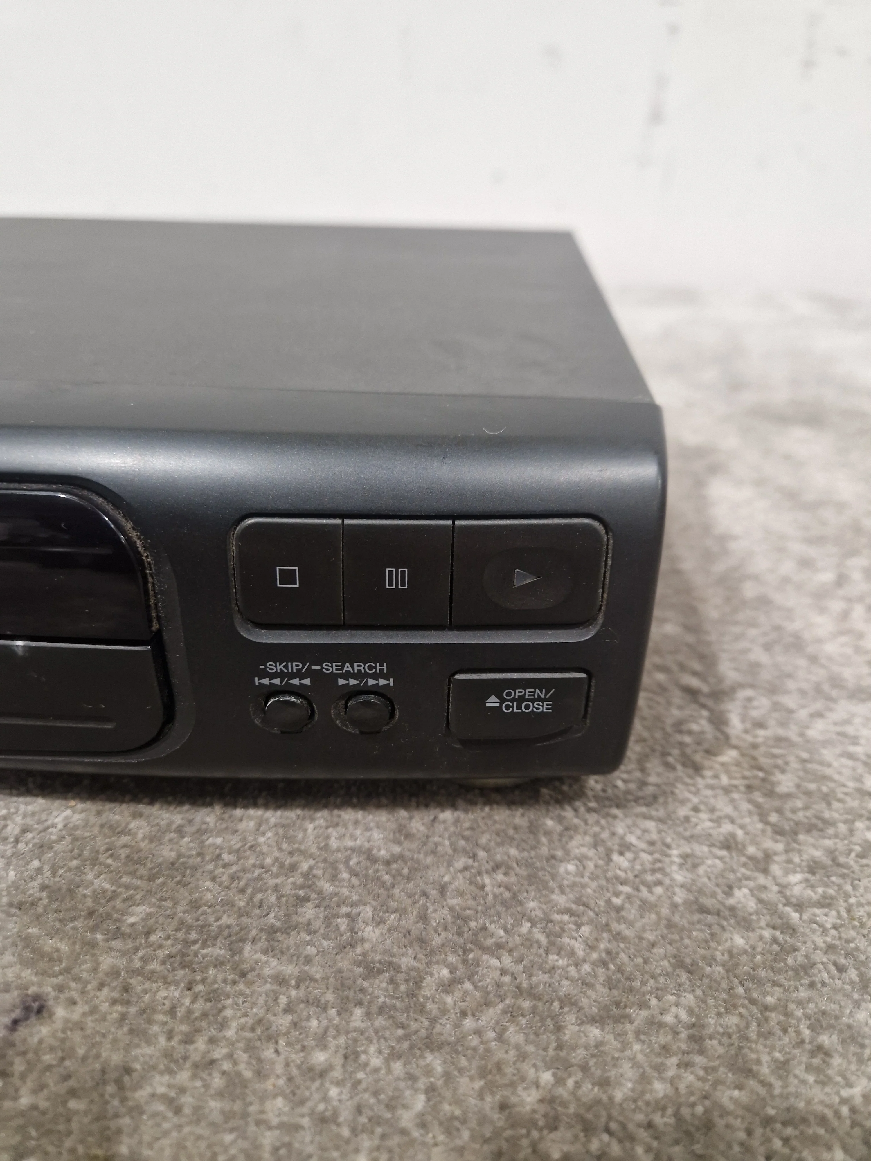 Technics SL-CH605 - CD Player - Black - Good - Image 2