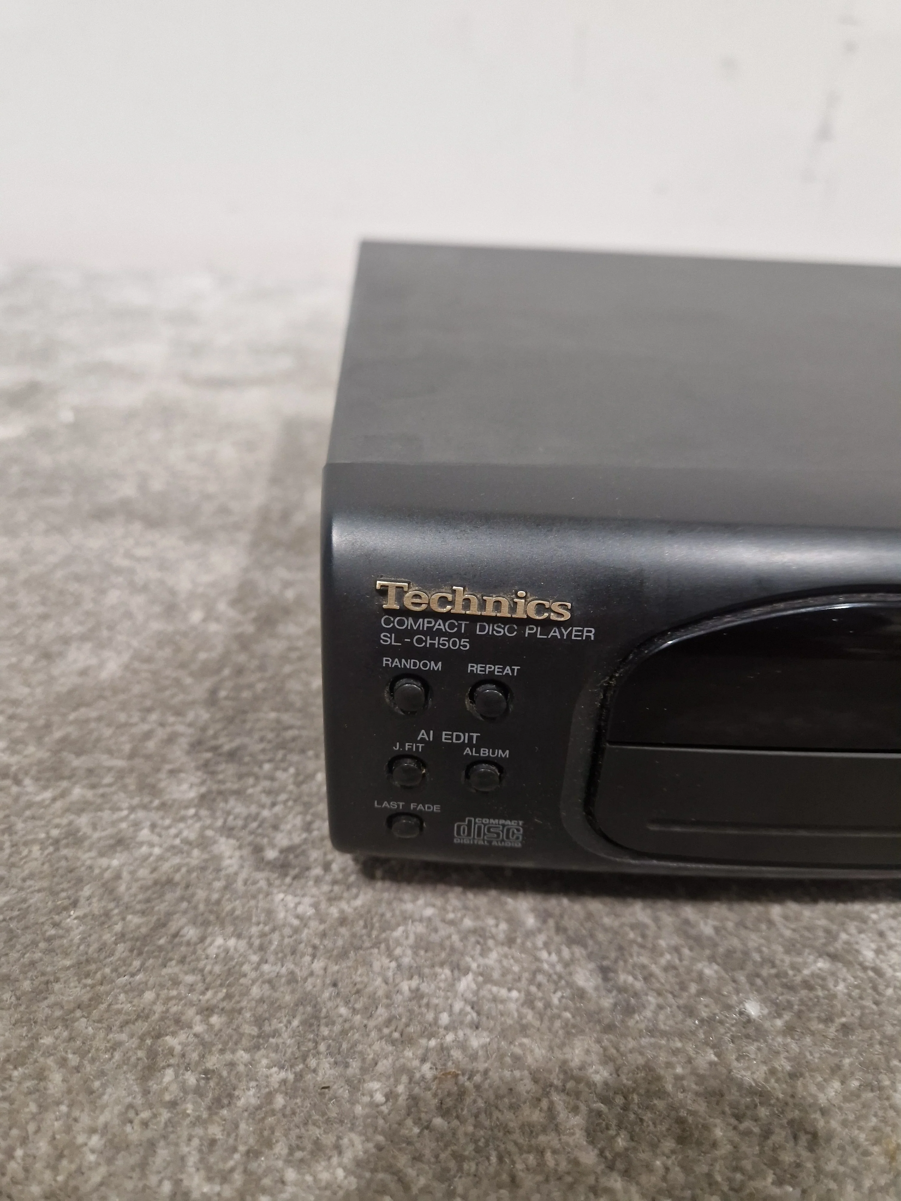 Technics SL-CH605 - CD Player - Black - Good - Image 3