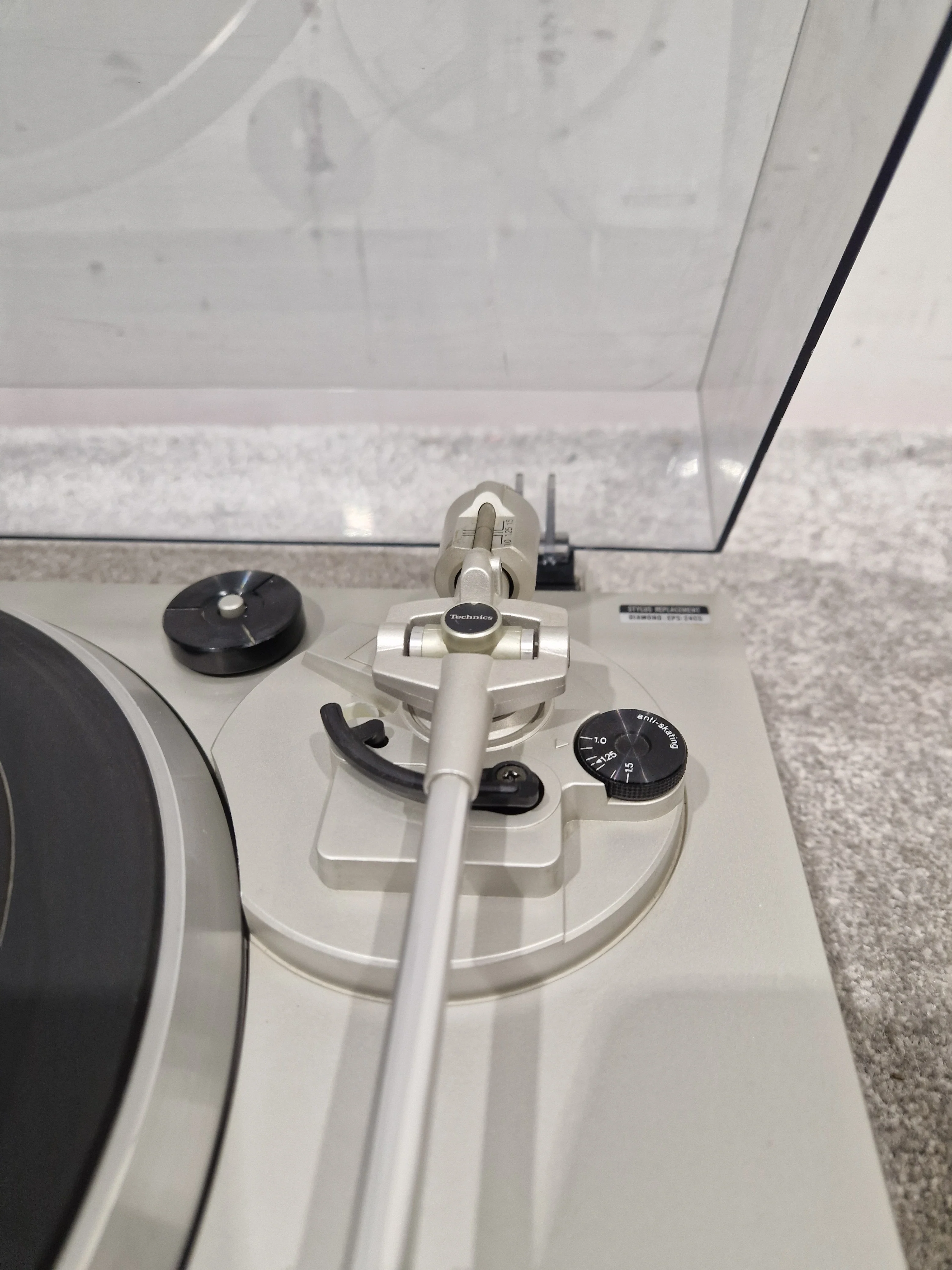 Technics SL-D21 - Direct Drive Automatic Turntable System - Silver - Image 4