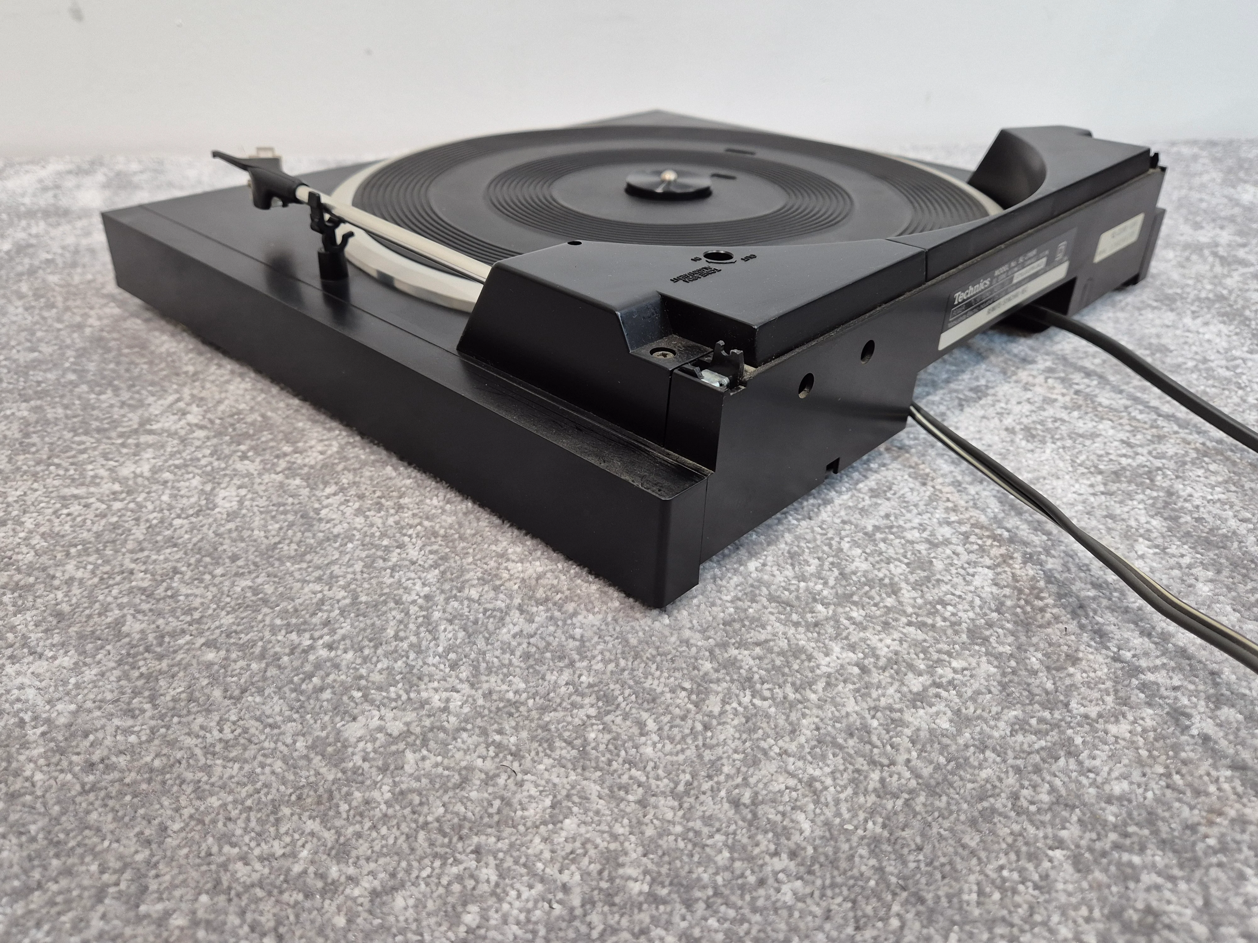 Technics SL-J110R - DC Servo Full-Auto Belt Drive Turntable (Read Description) - Image 11