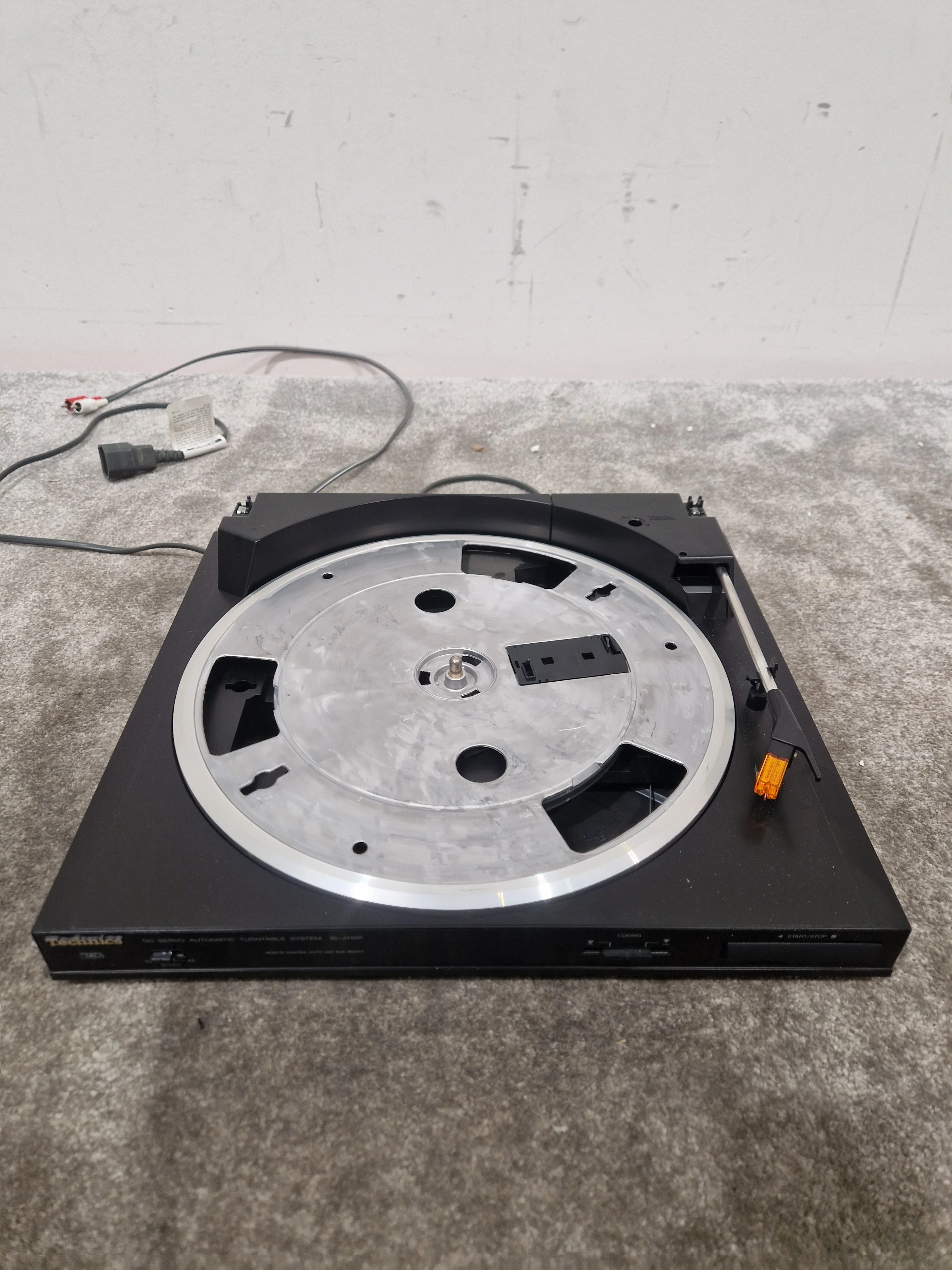 Technics SL-J110R - DC Servo Automatic Turntable System - Spares or Repair - Image 2