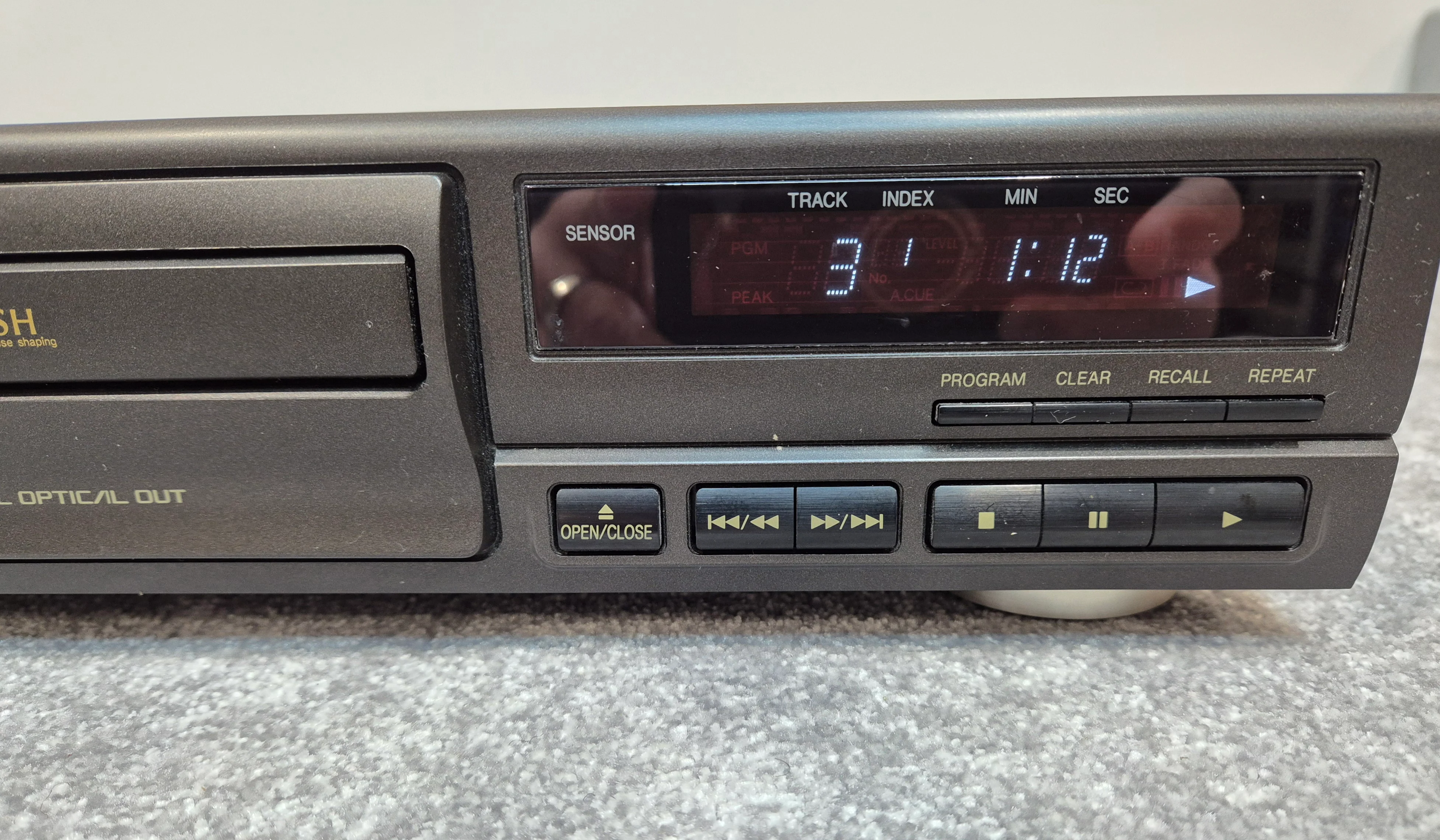 Technics SL-PG490 CD Player - Black - Stereo Hi-Fi CD Player - Image 9