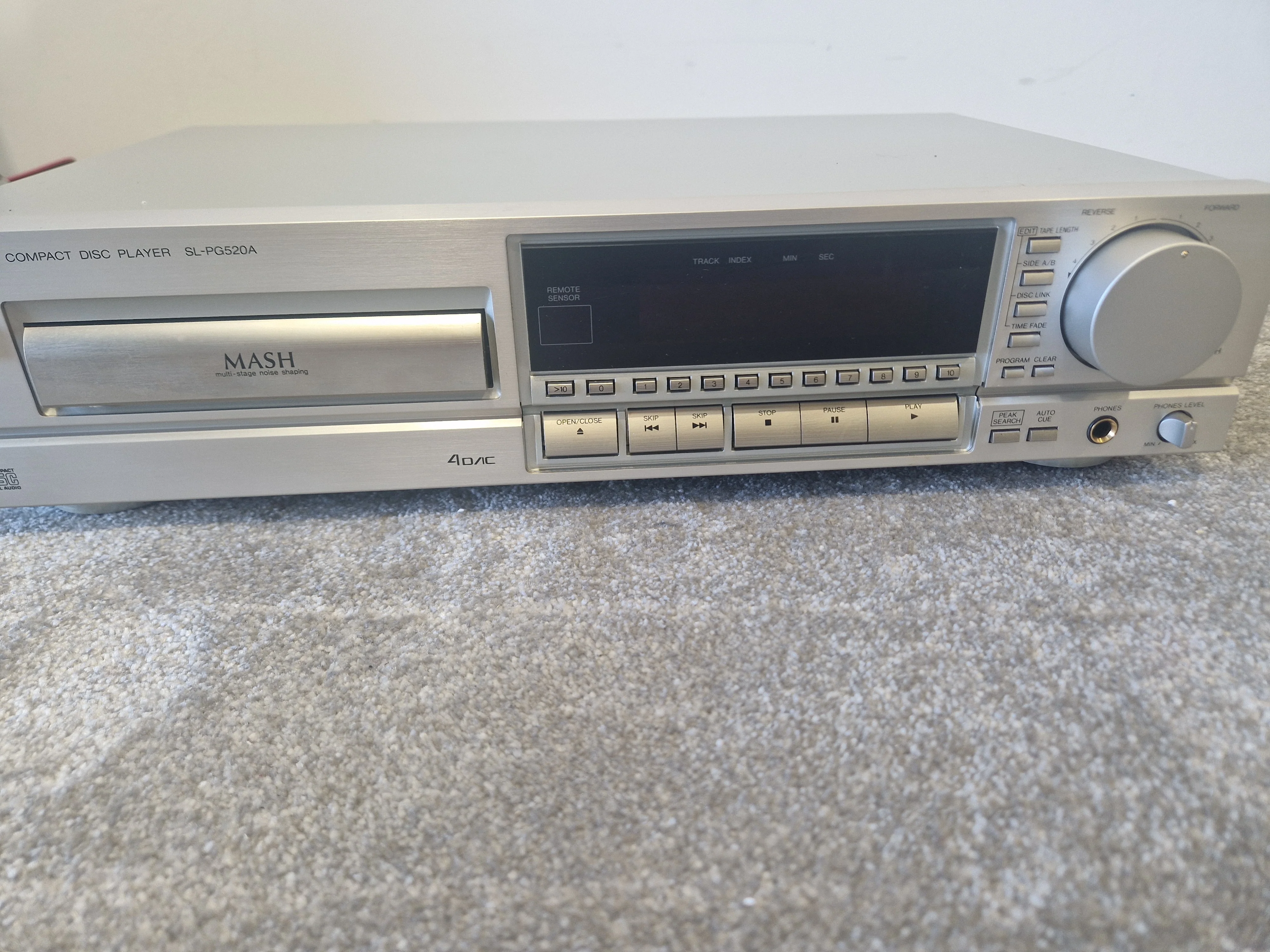 Technics SL-PG520A CD Player – High-Quality Audio w/ Original Box - Very Good - Image 2