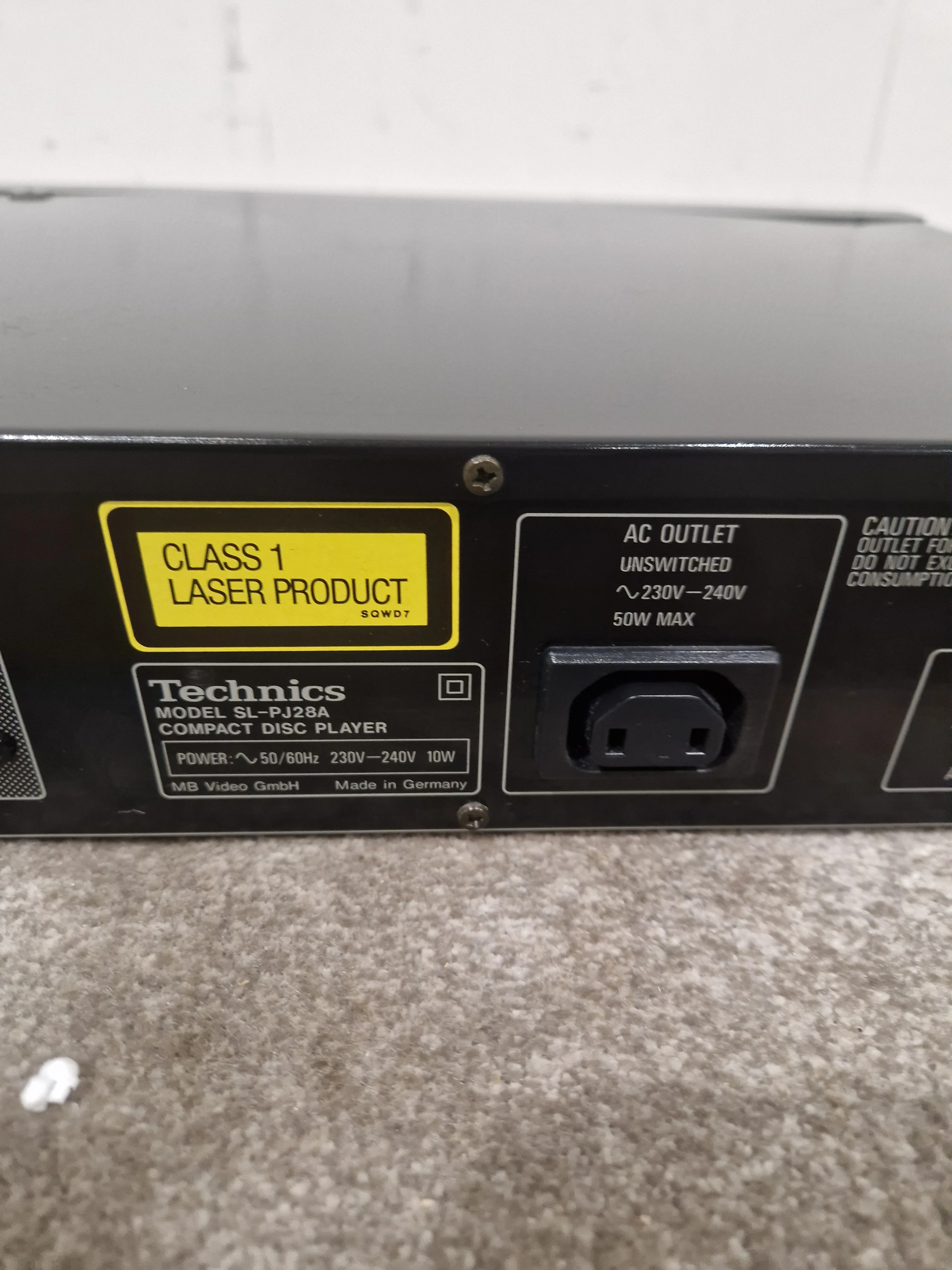 Technics SL-PJ28A CD Player - Manual Disc Tray - Fair - Image 12
