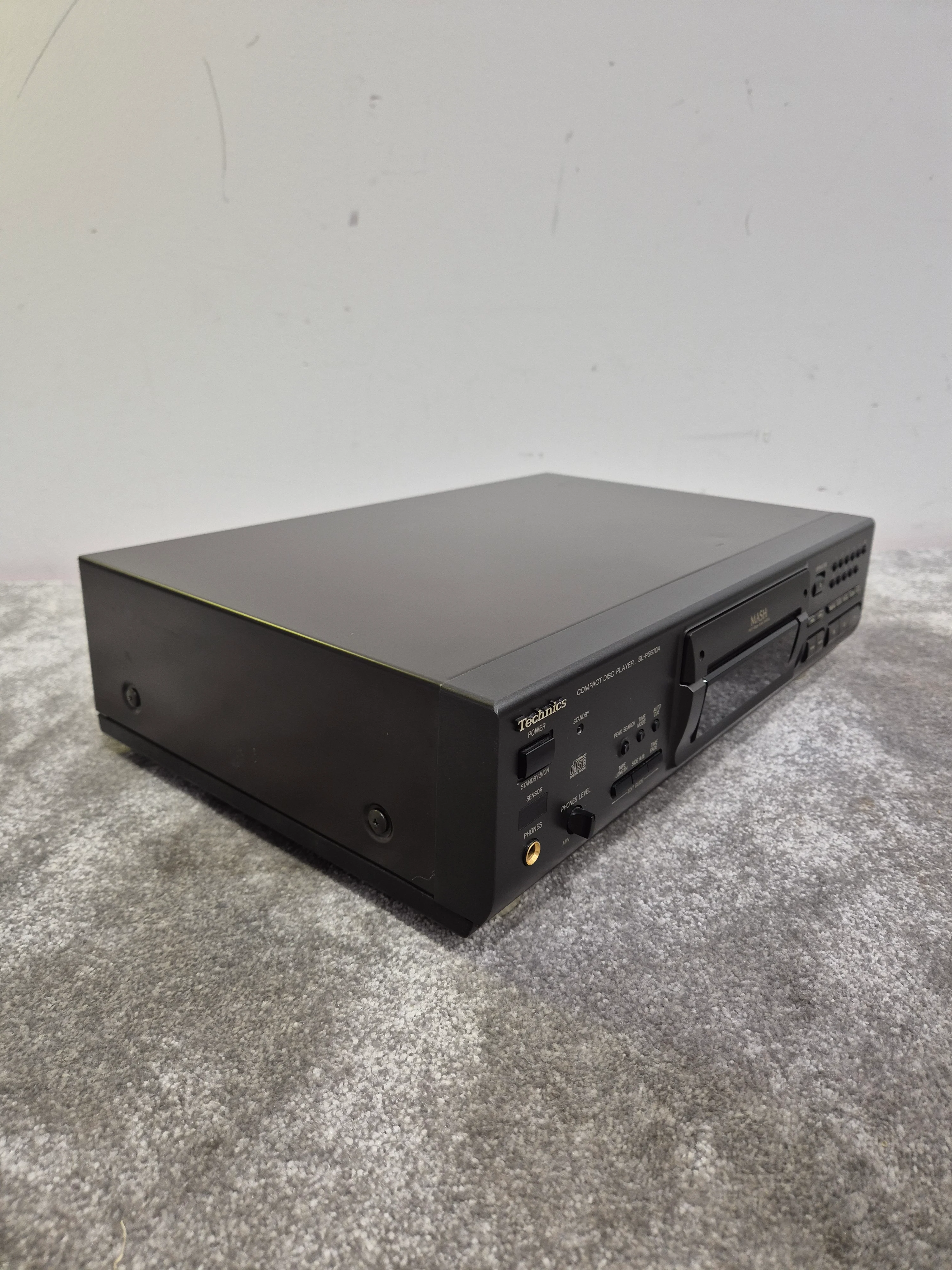 Technics SL-PS670A - High Fidelity CD Player - Excellent - Image 5