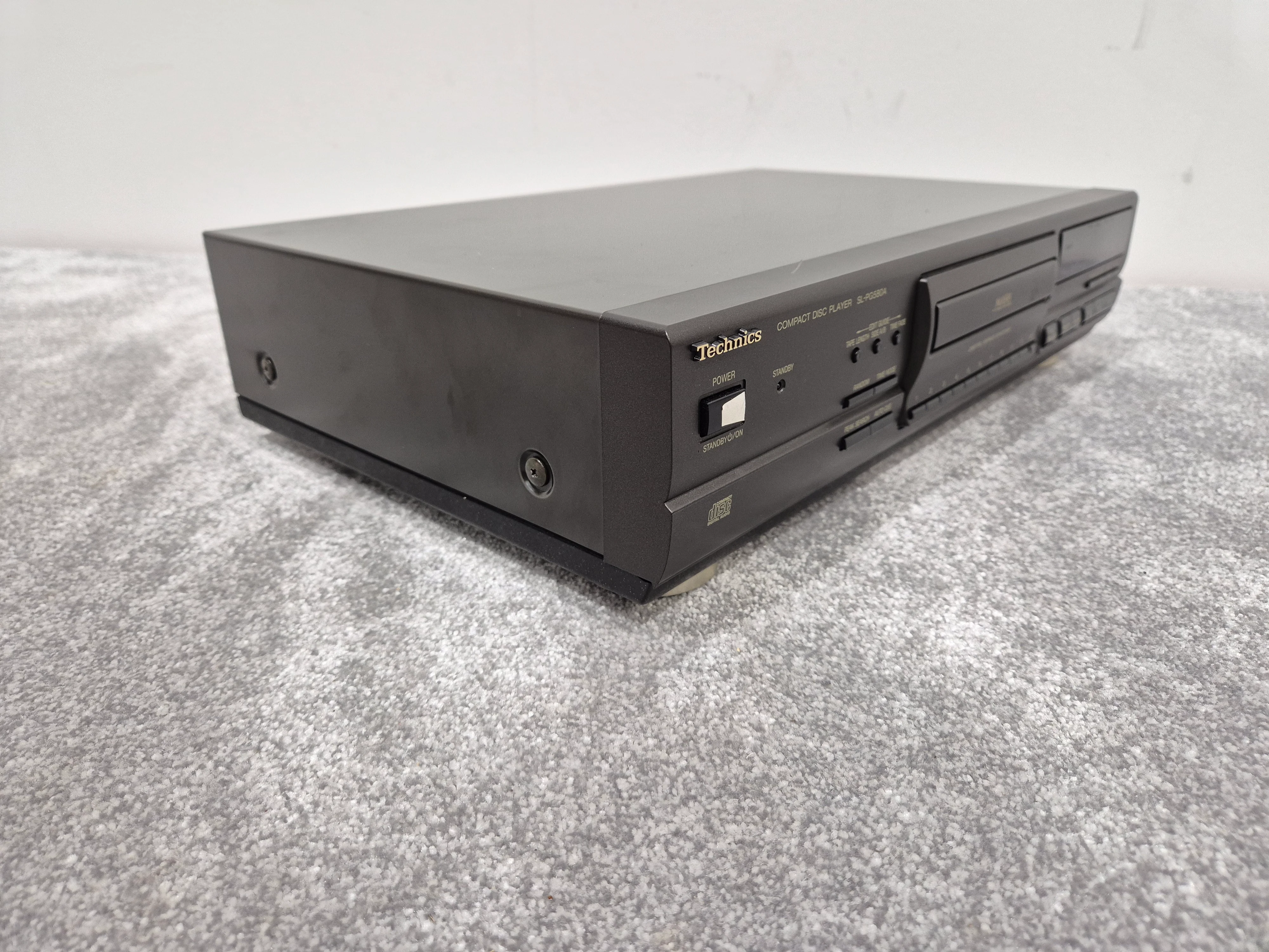 Technics SL-PG580A - 1990's Stereo Compact Disc Player - Image 10