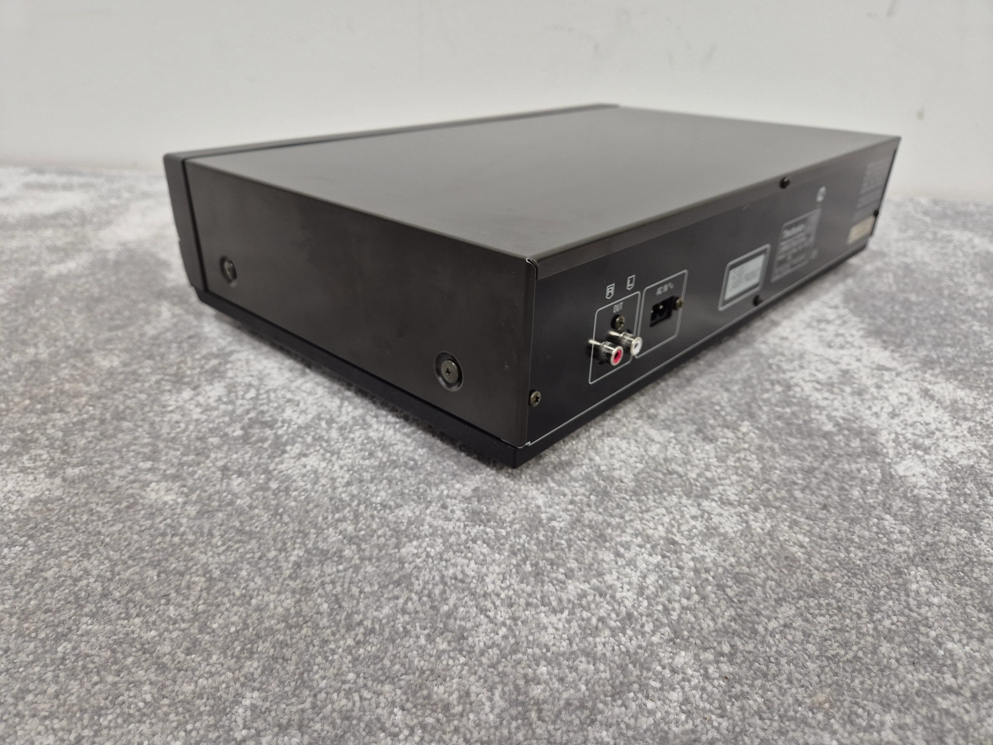 Technics SL-PG580A - 1990's Stereo Compact Disc Player - Image 6