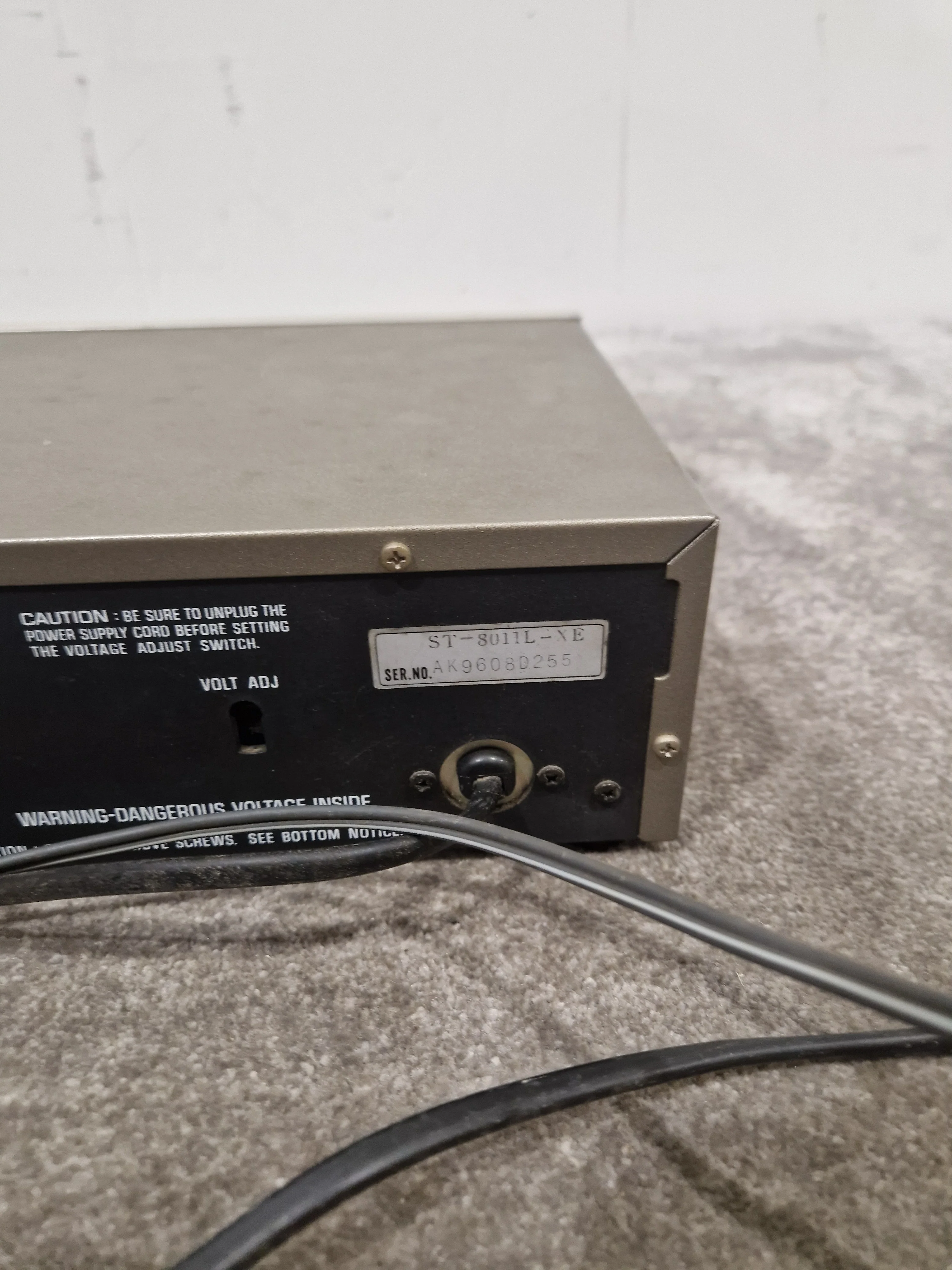 Technics ST-8011L Tuner - Analog Precision - Very Good w/ Original Box & Power Cable - Image 12
