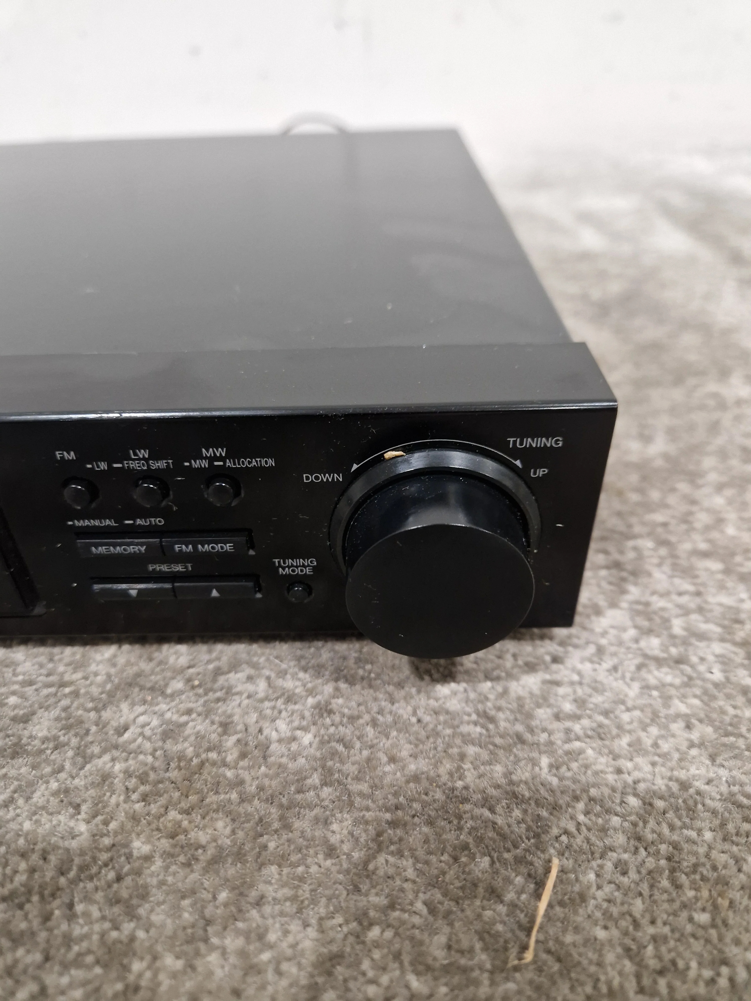 Technics ST-X302L - Stereo Synthesizer Tuner - Good - Image 2