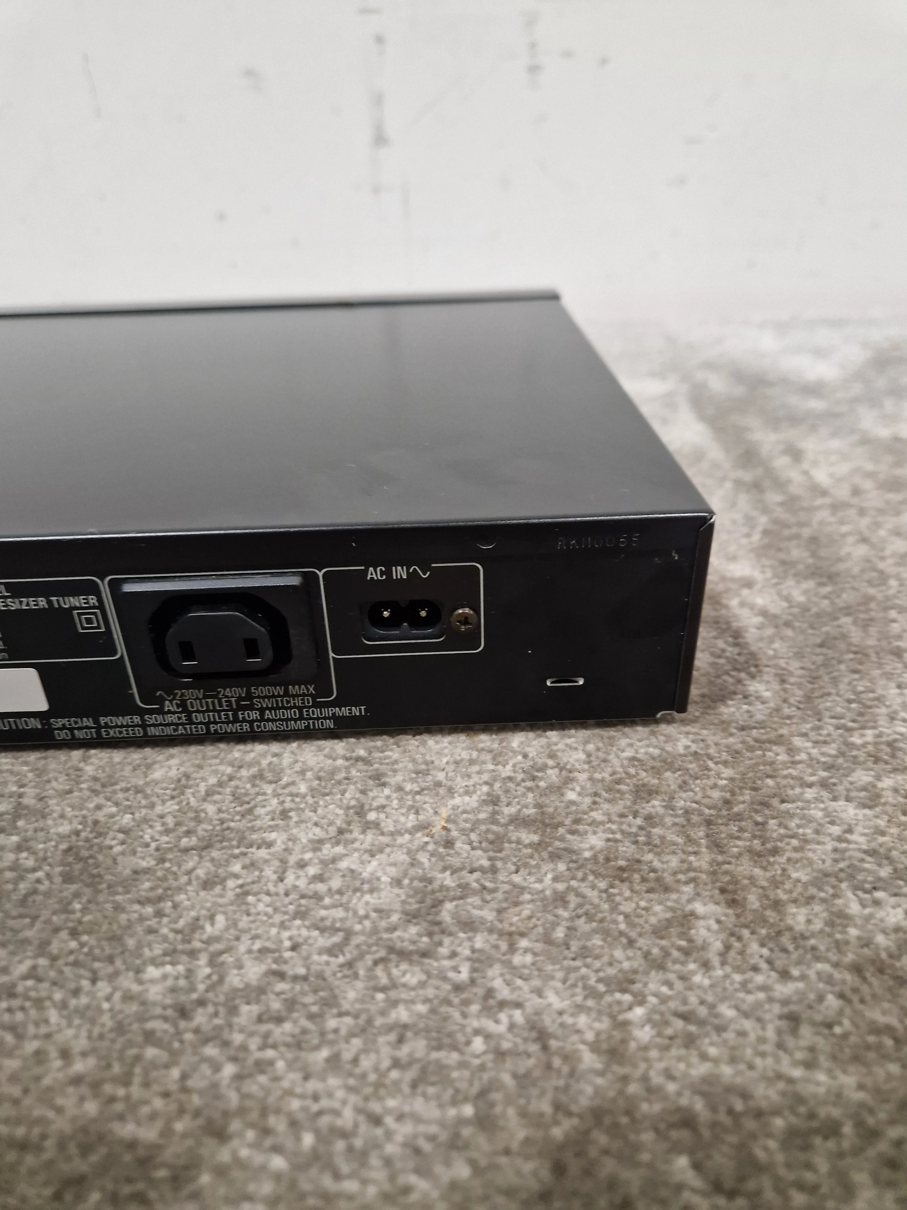 Technics ST-X302L - Stereo Synthesizer Tuner - Good - Image 9