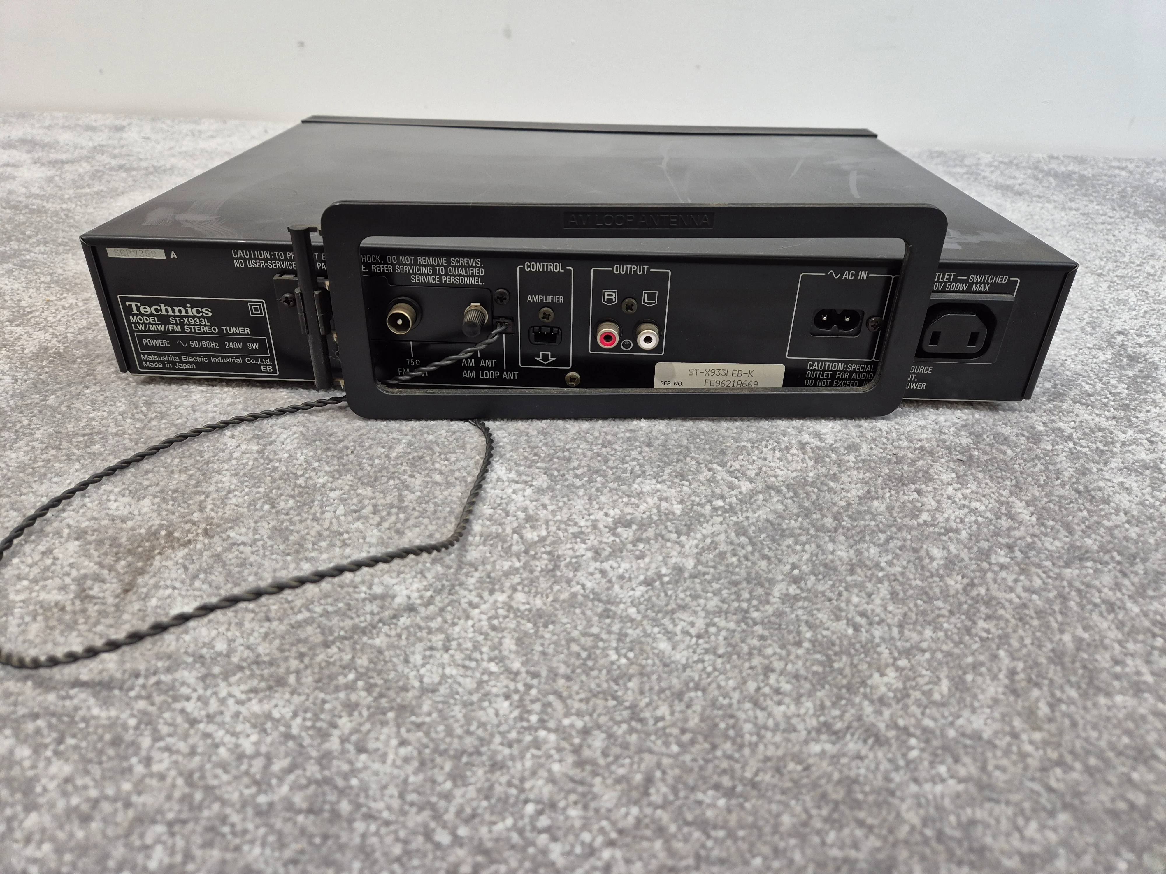Technics ST-X933L - Quartz Synthesizer AM/FM Stereo Tuner - Image 6