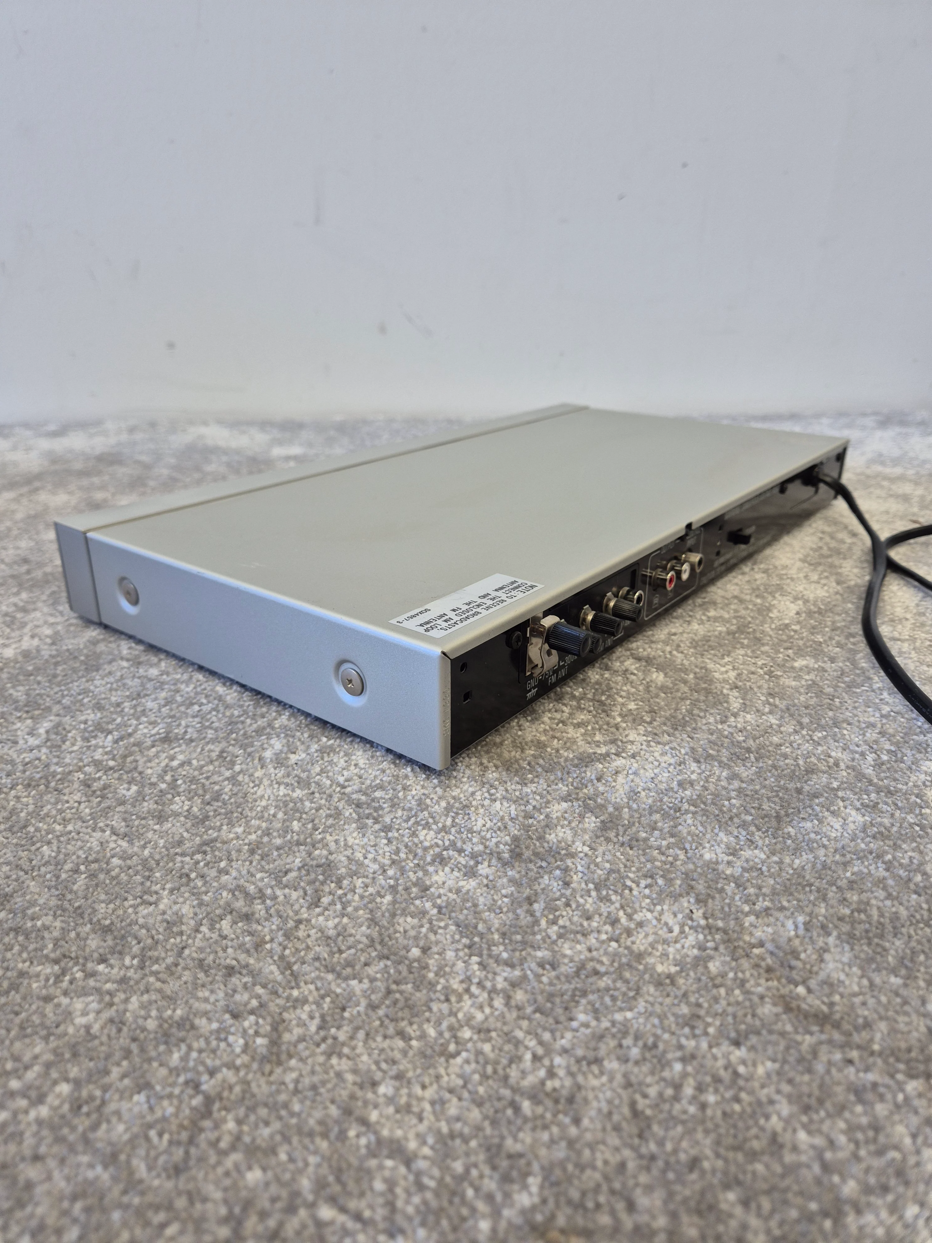 Technics ST-Z55L Quartz Synthesizer FM/MW/LW Stereo Tuner - Vintage Precision Tuning - Very Good w/ Original Box - Image 10