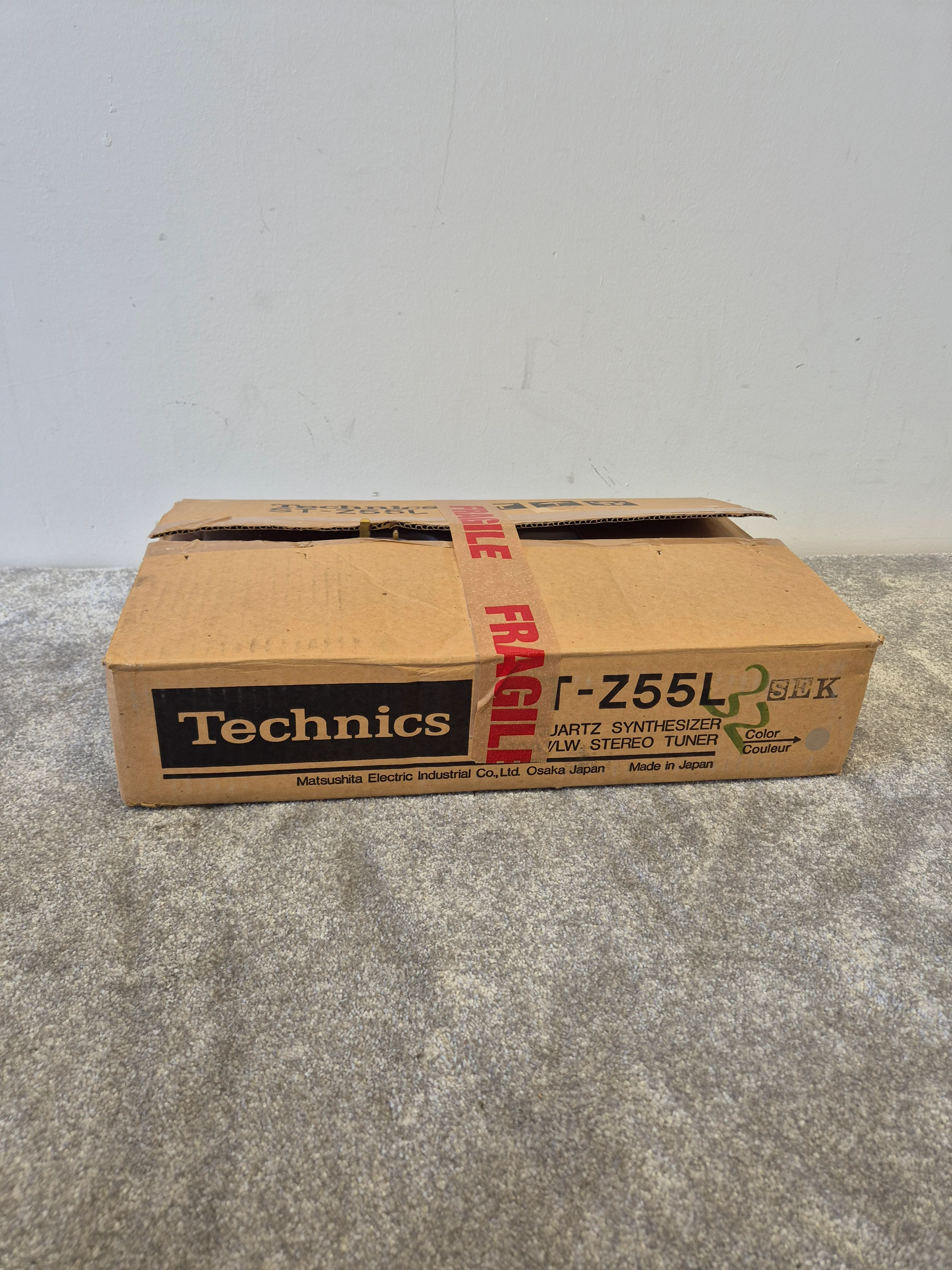 Technics ST-Z55L Quartz Synthesizer FM/MW/LW Stereo Tuner - Vintage Precision Tuning - Very Good w/ Original Box - Image 2