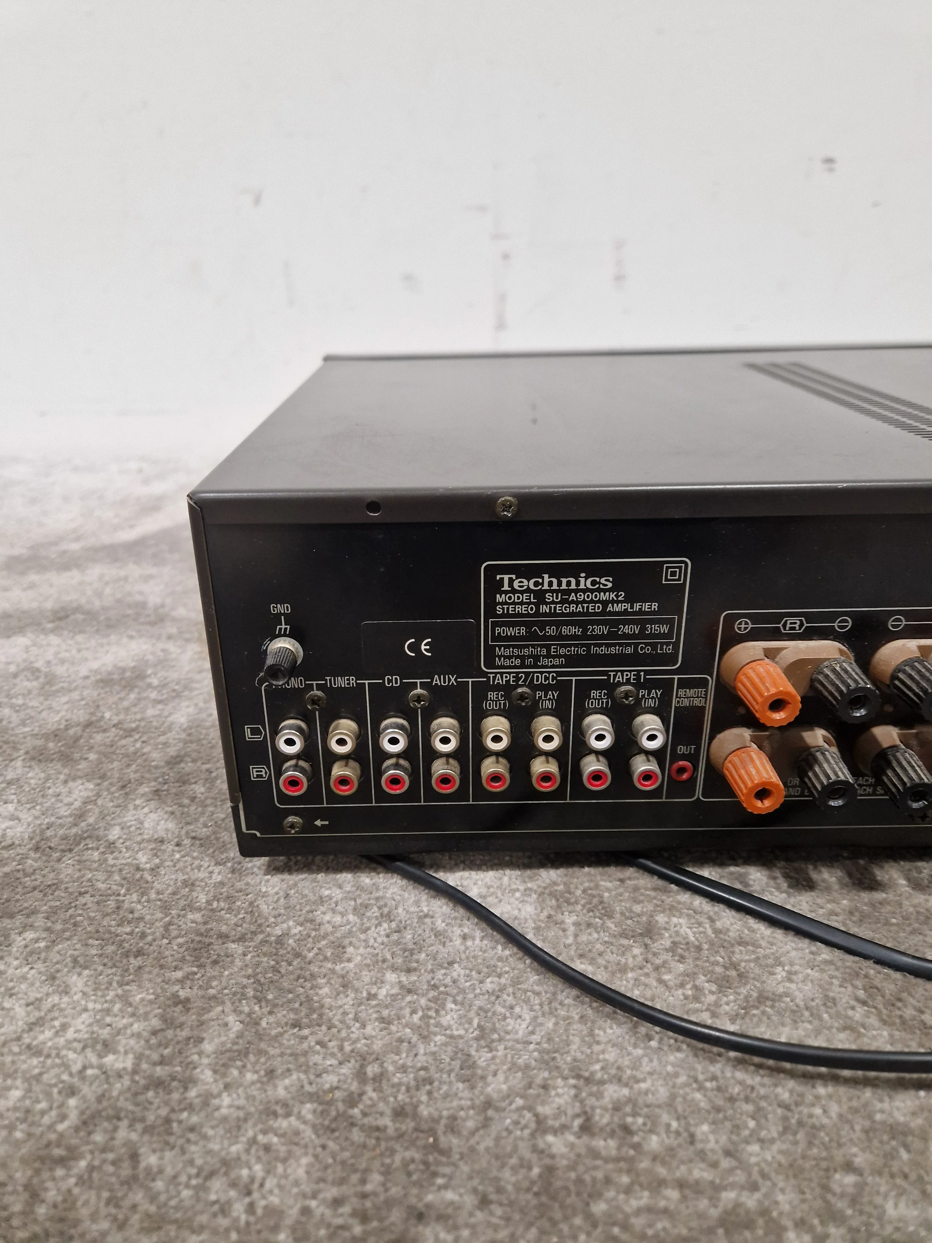 Technics Su-A900mk2 Amplifier - 60W Stereo Output - Very Good w/ Power Supply - Image 2