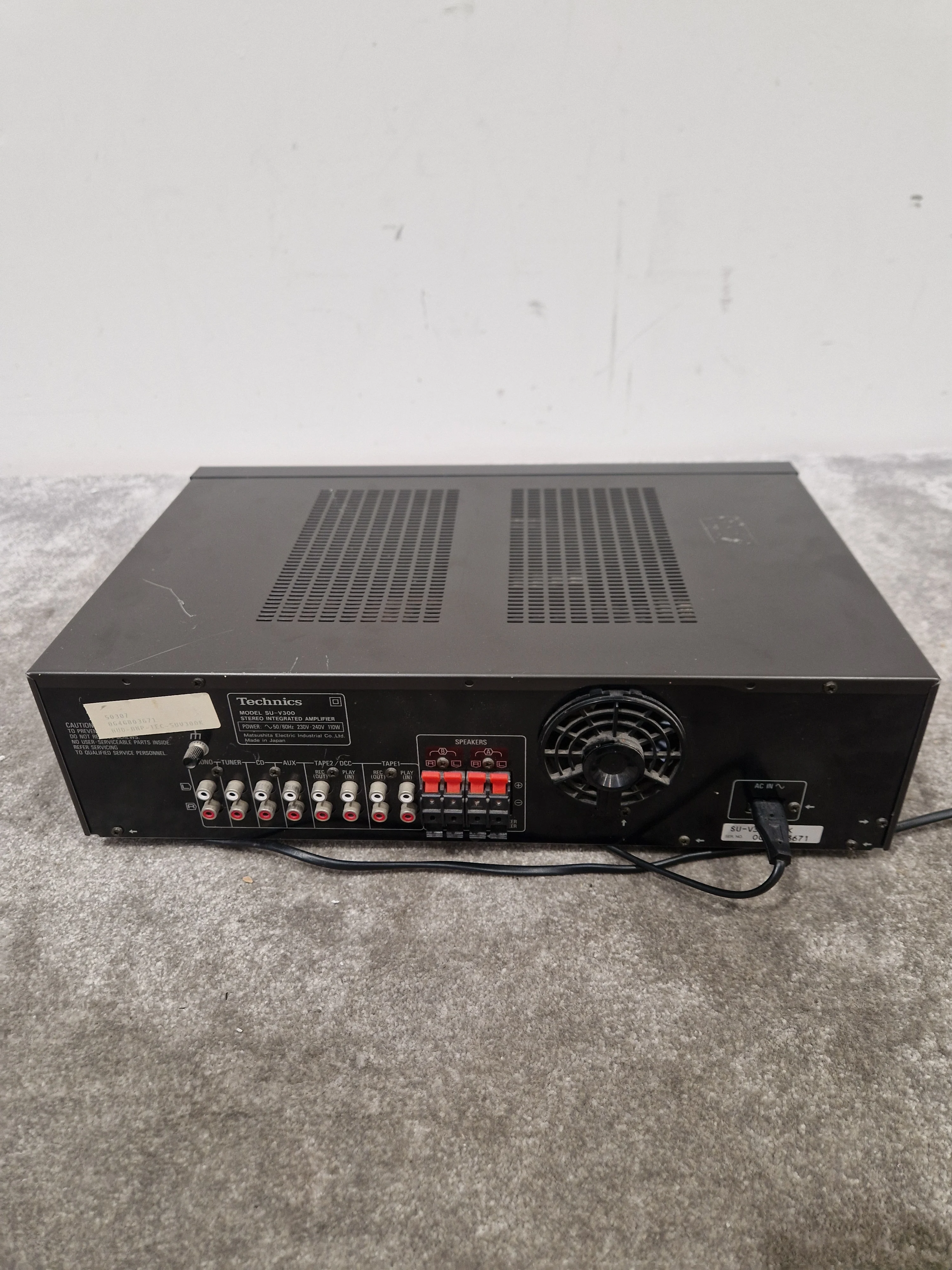 Technics SU-V300 - Stereo Integrated Amplifier, 2x30W - Spares or Repair - Image 8