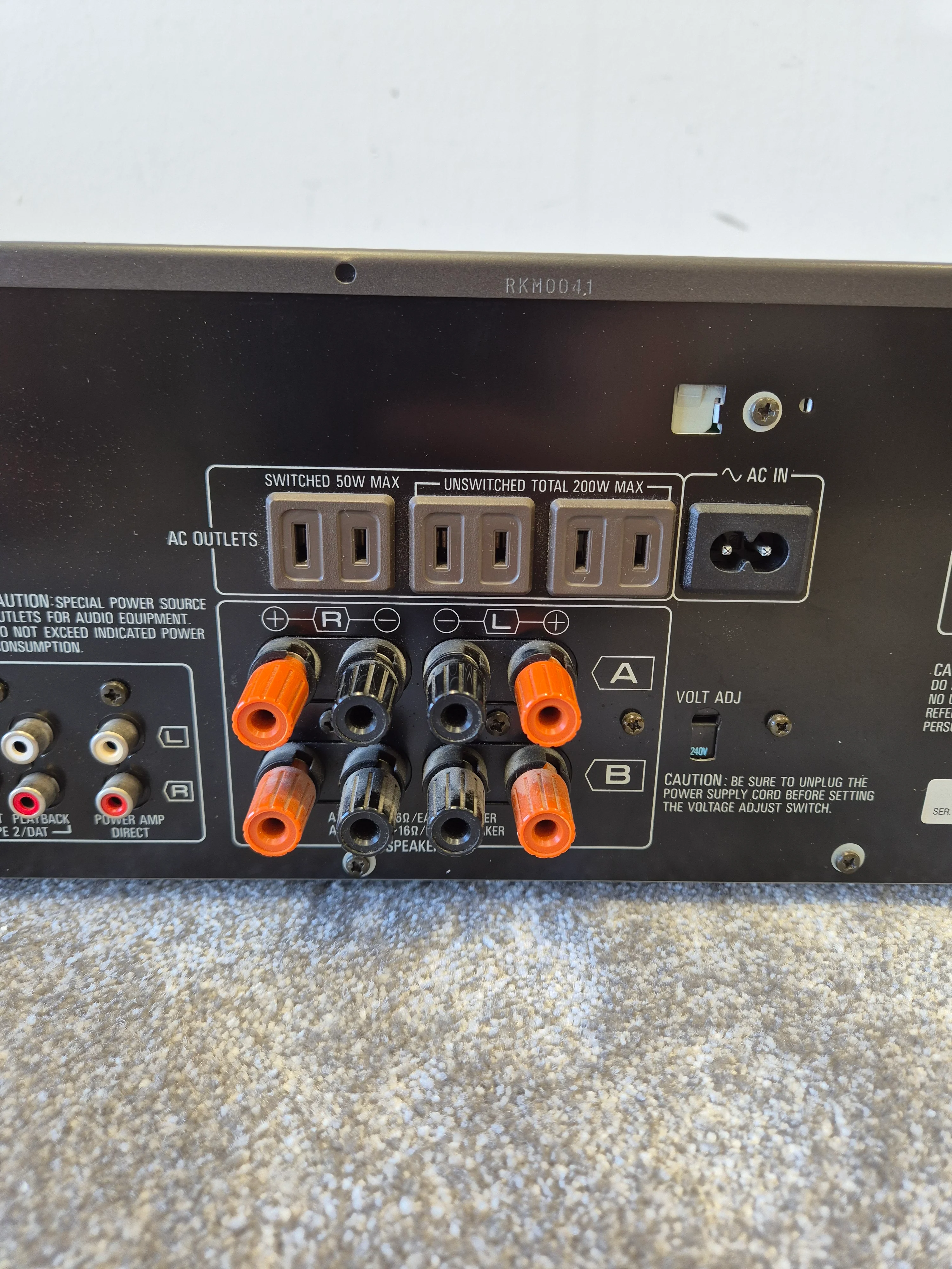 Technics SU-V660 - Stereo Integrated Amplifier - Excellent - Image 7