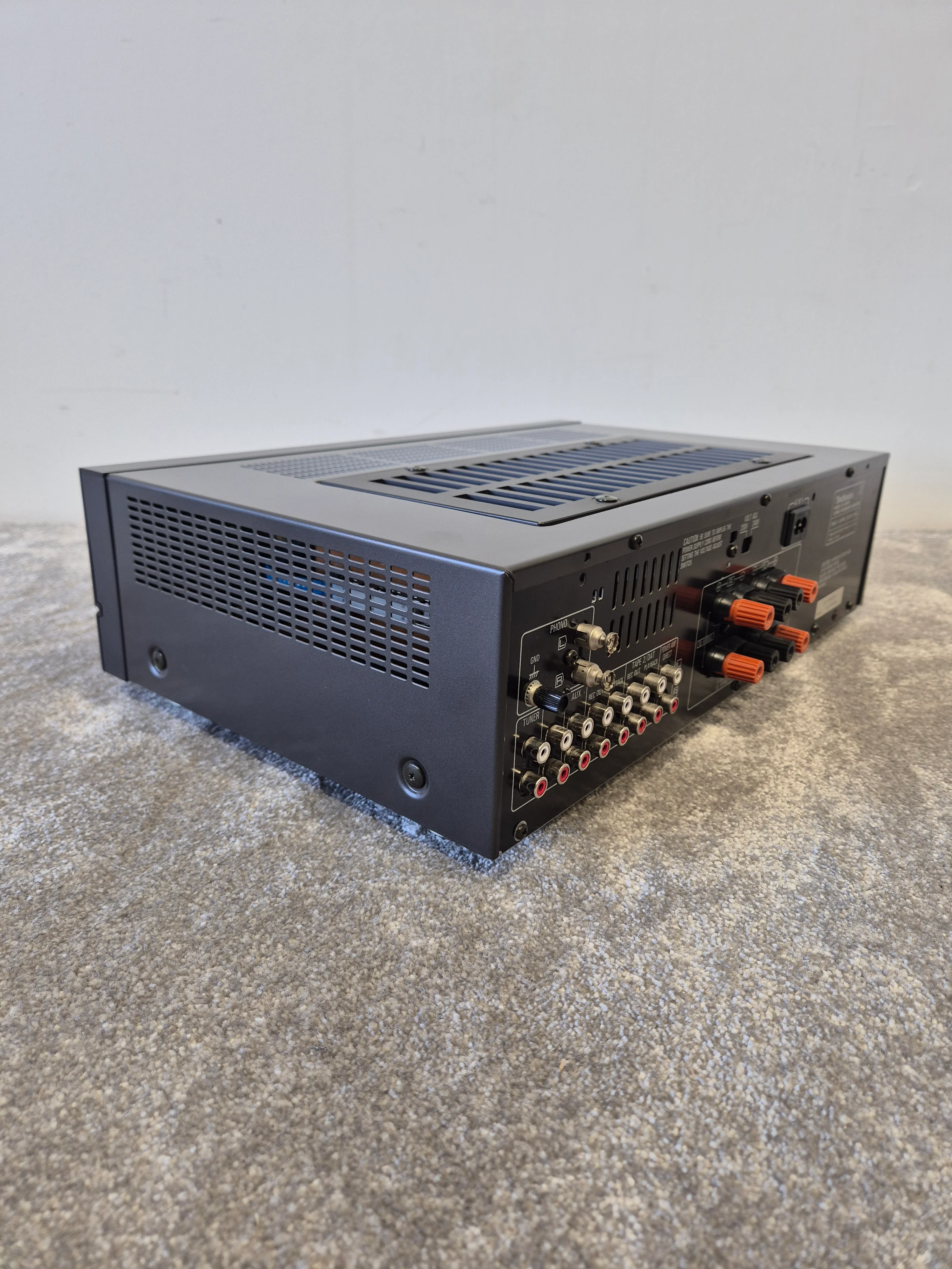 Technics SU-VX500 - 50-watt Stereo Integrated Amplifier - Excellent - Image 7