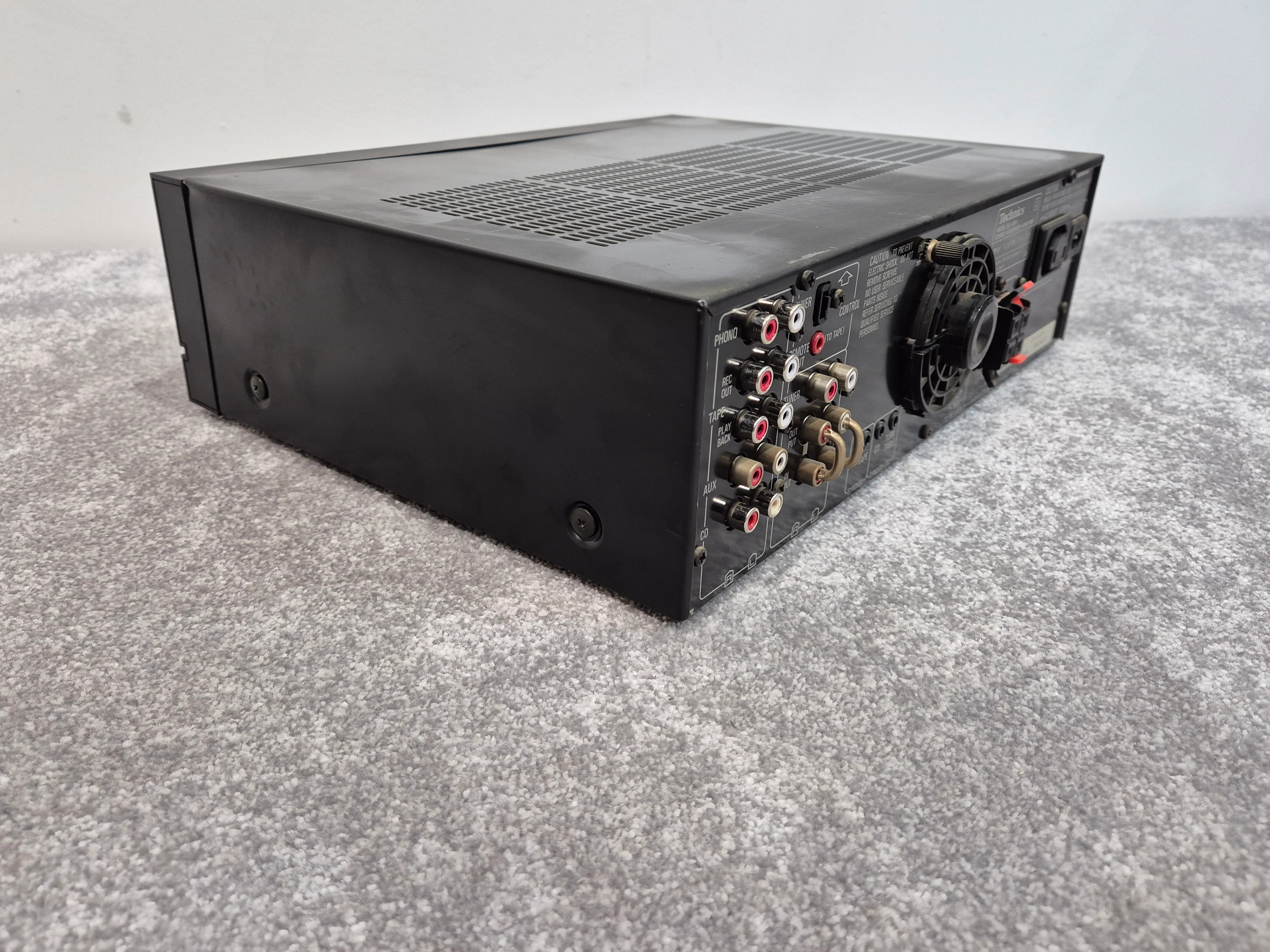 Technics SU-X911 - Stereo Integrated Amplifier w/ Remote Control - Image 7