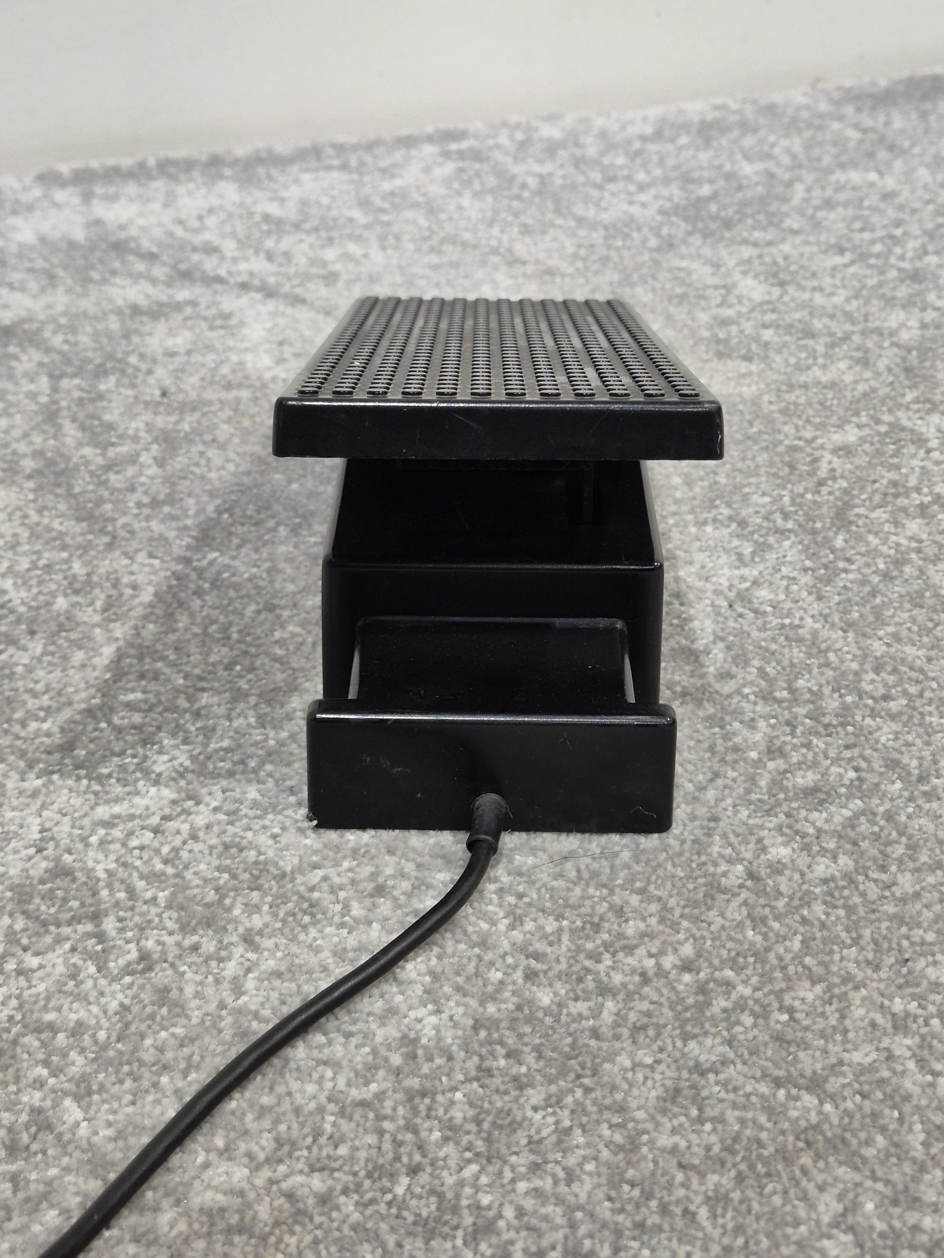 Technics SZ-E2 - Volume Expression Control Pedal - Image 4