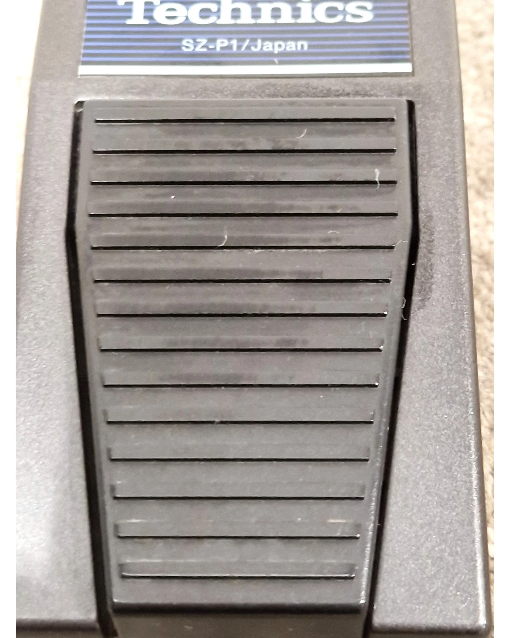 Technics SZ-P1 Sustain Pedal - Black – Sustain Pedal - Excellent - Image 7