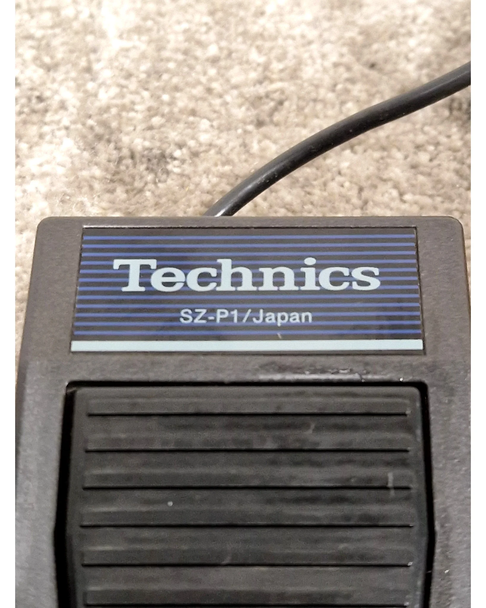 Technics SZ-P1 Sustain Pedal - Black – Sustain Pedal - Excellent - Image 9