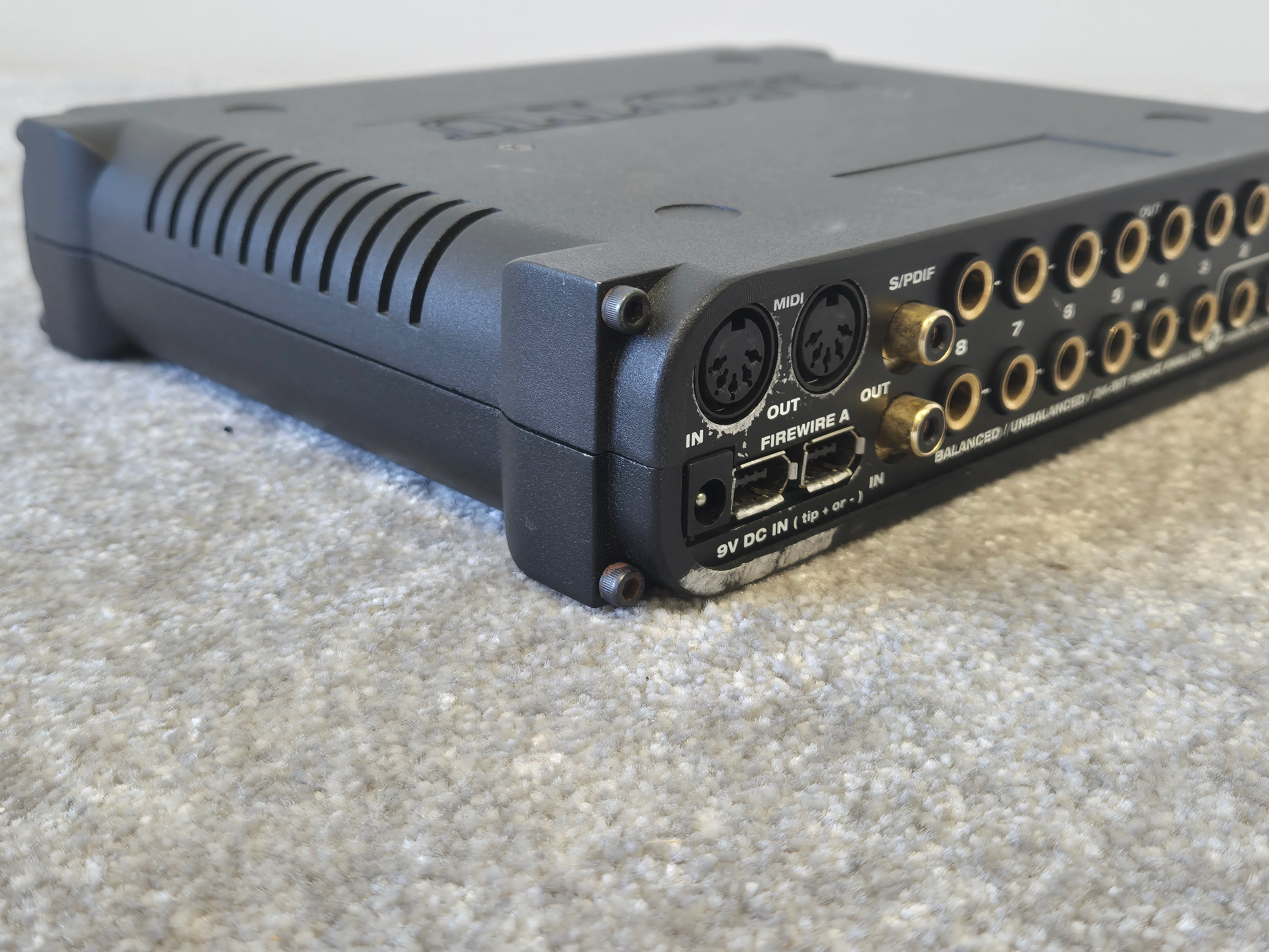The MOTU UltraLite - Versatile Firewire Audio Interface - Image 10