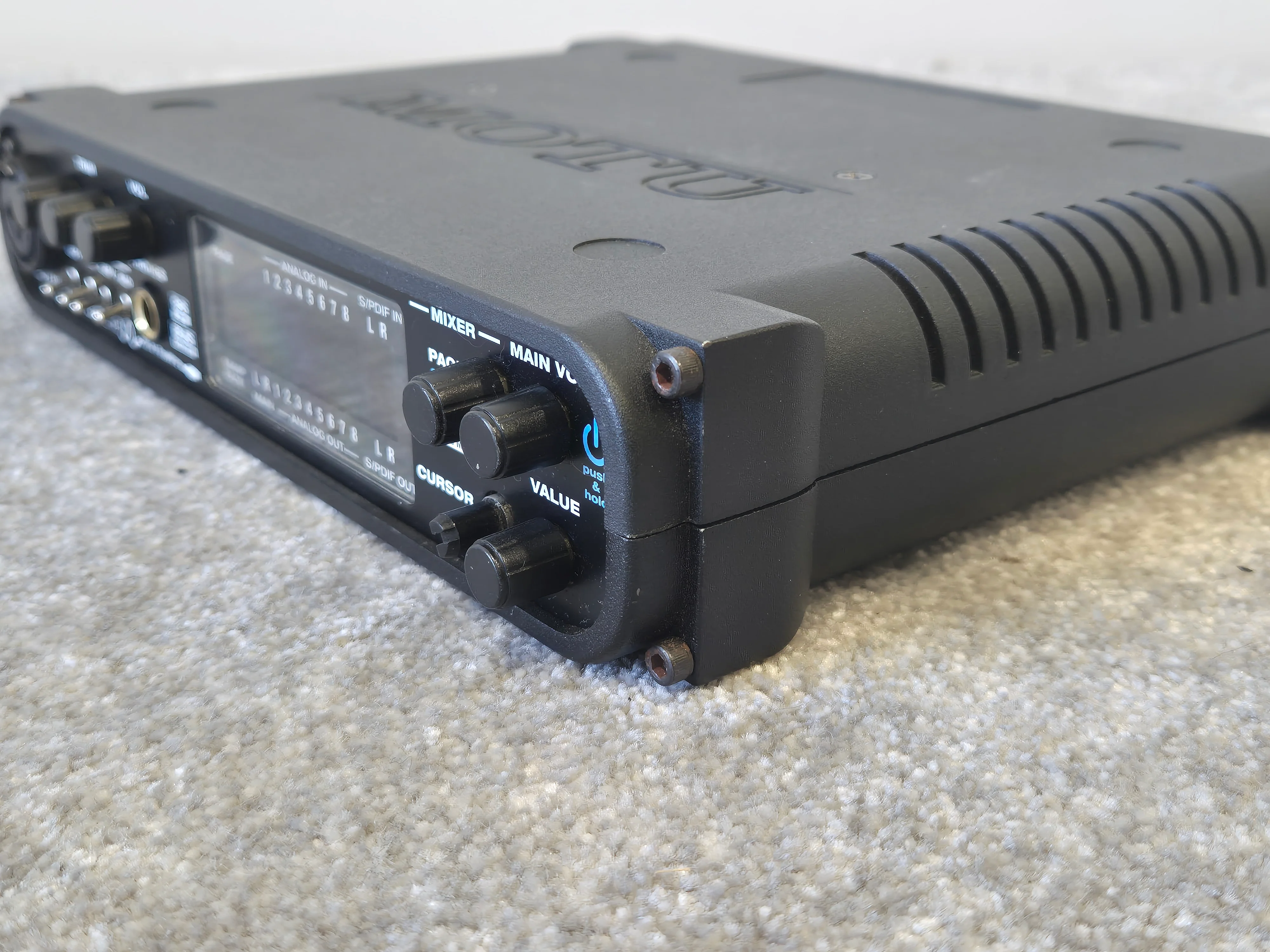 The MOTU UltraLite - Versatile Firewire Audio Interface - Image 11