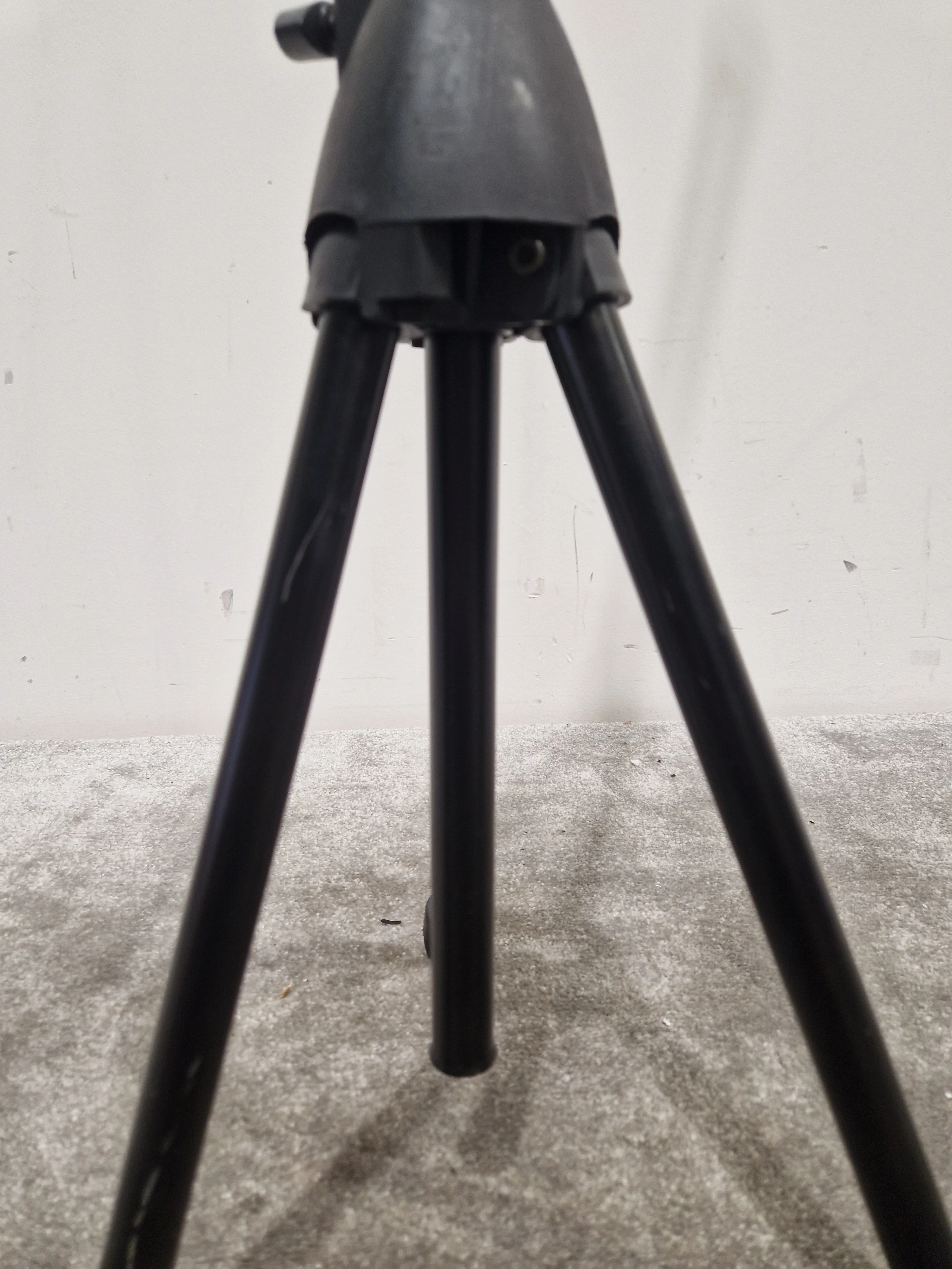 Tiger Mic Stand - Black – Microphone Stand - Good - Image 3