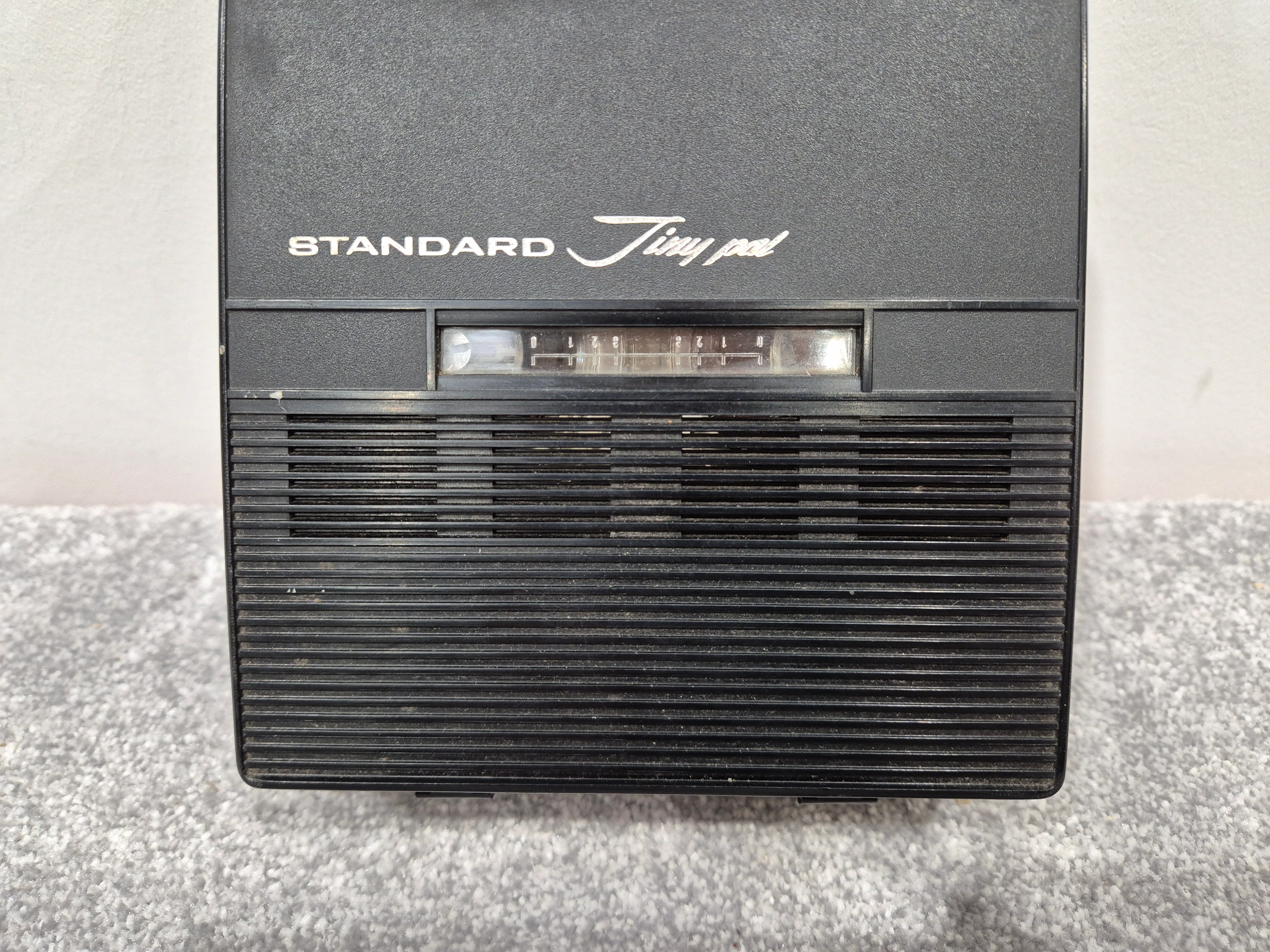 Tiny Pal SR-E22T - Reel-To-Reel Tape Recorder From The 1960s - Image 2