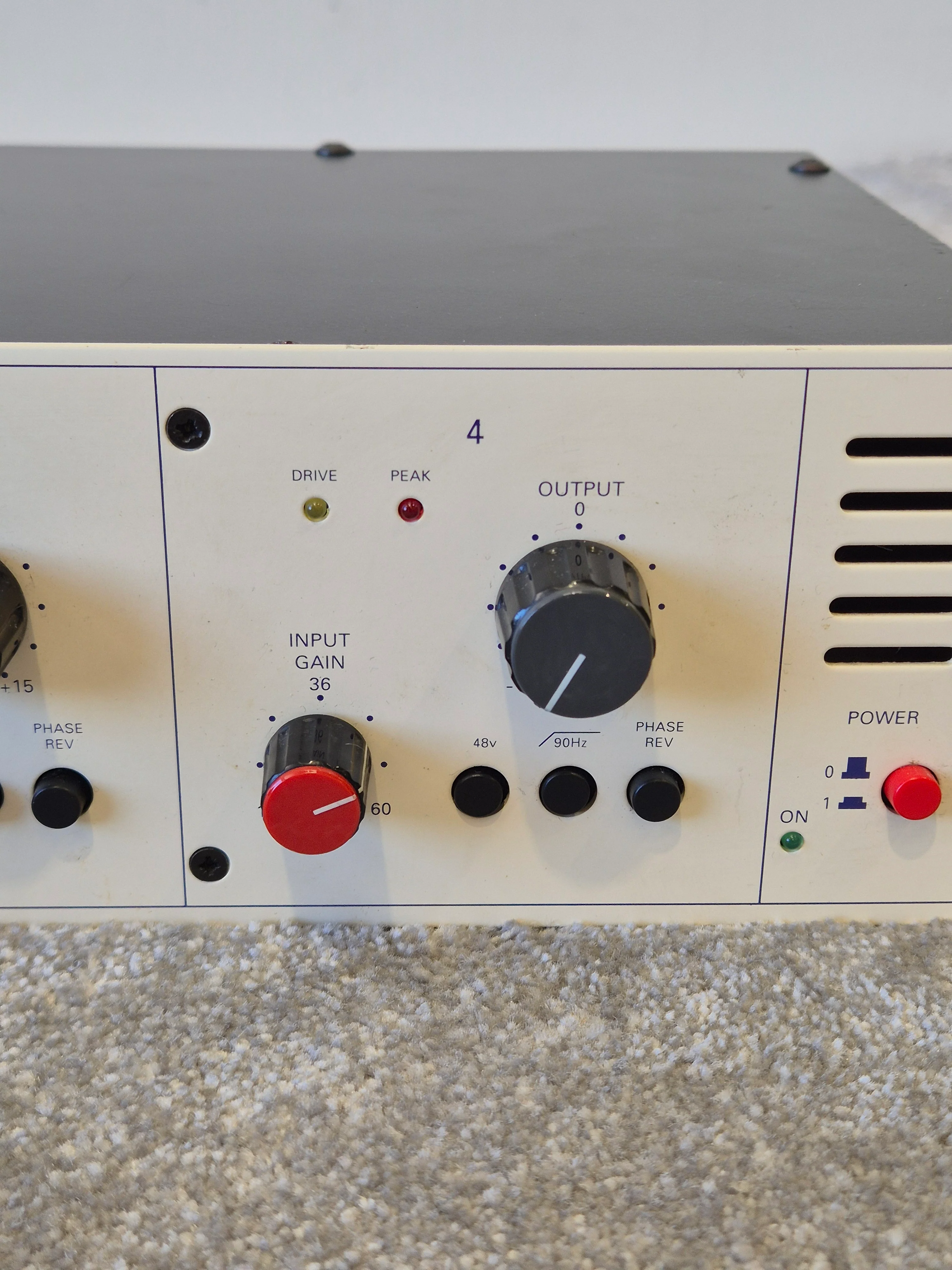 TL Audio Ivory Series 5001 Quad Valve Pre-Amplifier - Very Good Condition - Image 5