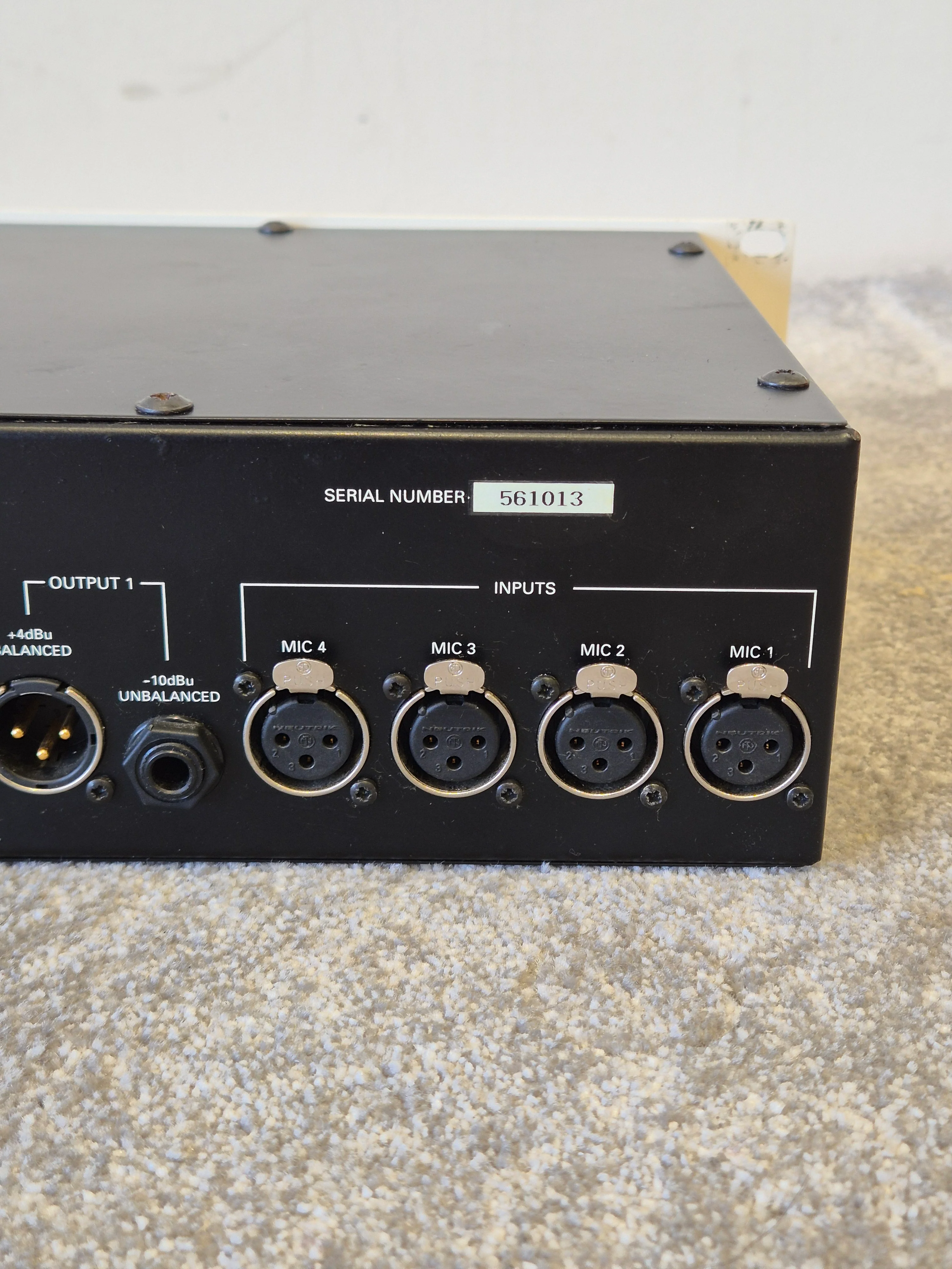 TL Audio Ivory Series 5001 Quad Valve Pre-Amplifier - Very Good Condition - Image 9