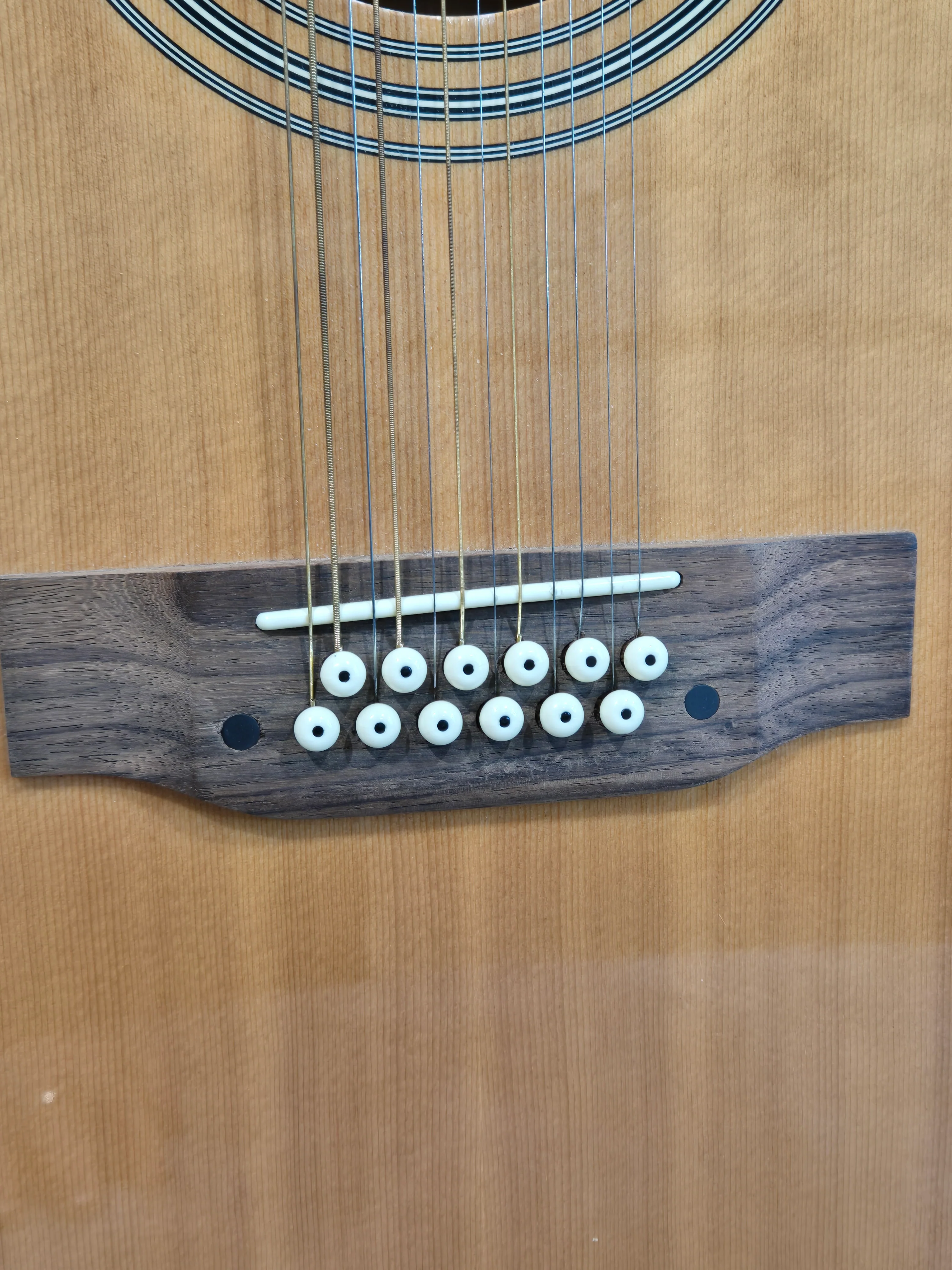 Tonewood KW269N 12-String Acoustic Guitar - Sound Hole Pickup - Spider Hard Case - Image 3