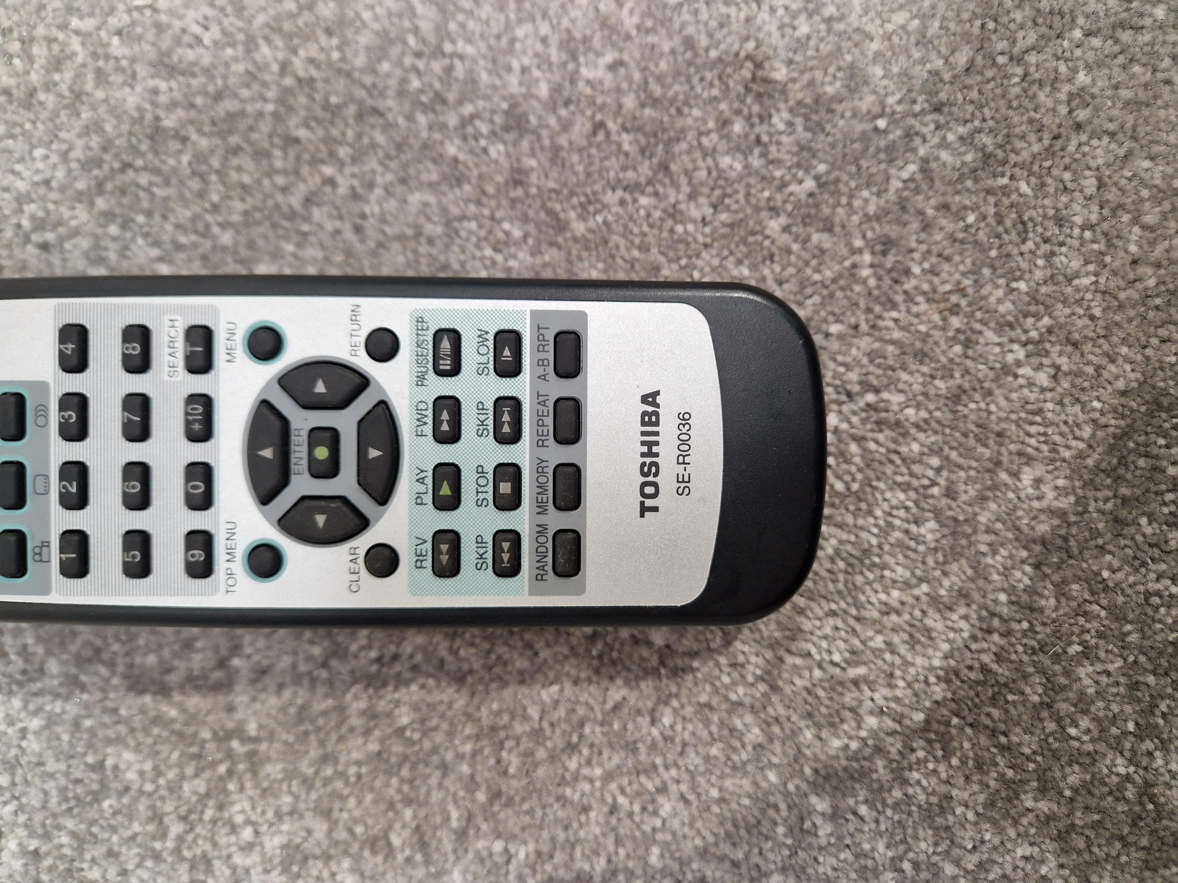 Toshiba SE-R0036 For DVD - Remote Control - Excellent - Image 4