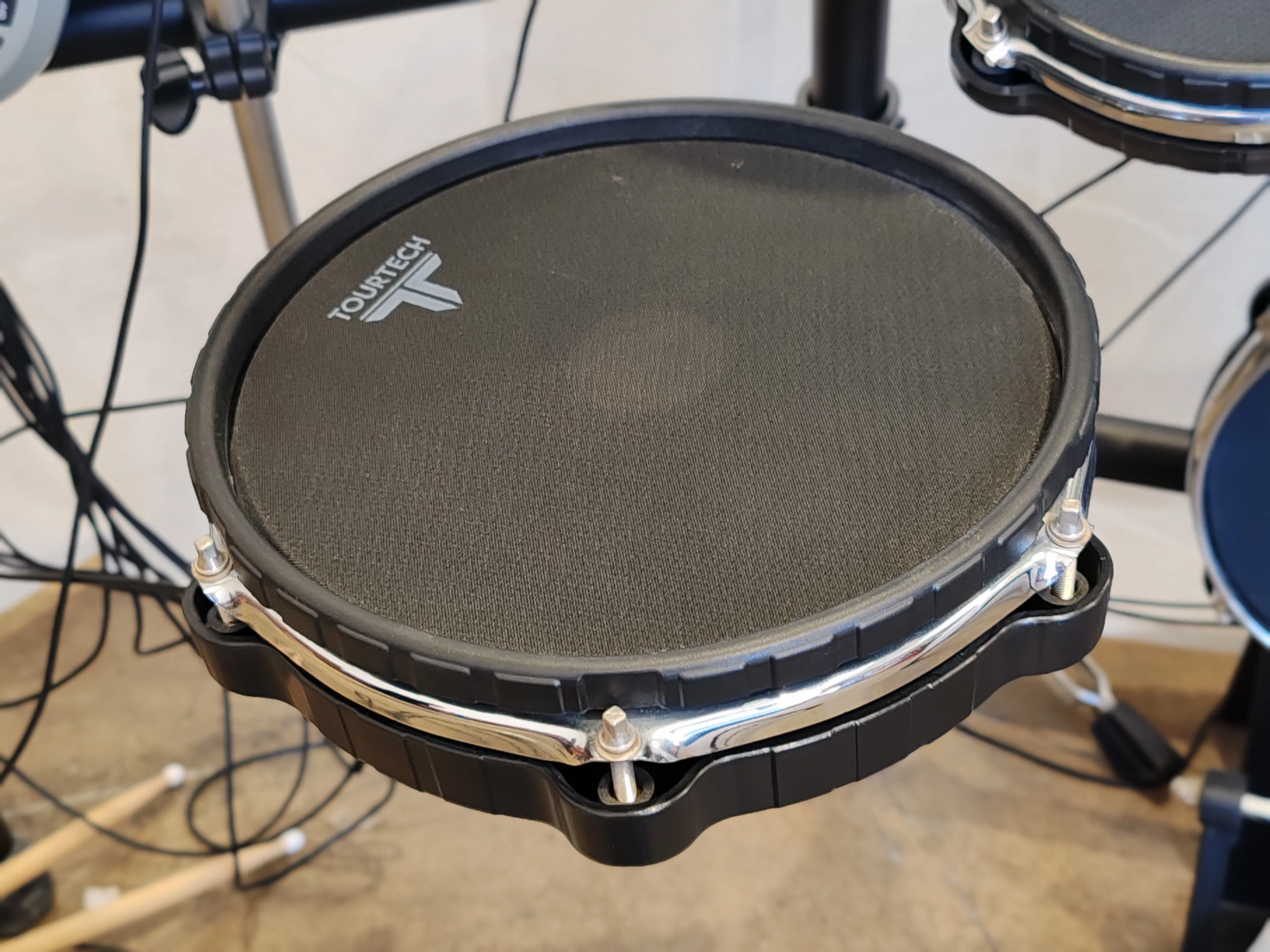 Tourtech TT-22M Electronic Drum Kit – Excellent Condition | Mesh Pads, Multi-Zone Triggers, Built-In Sound Module - Image 11