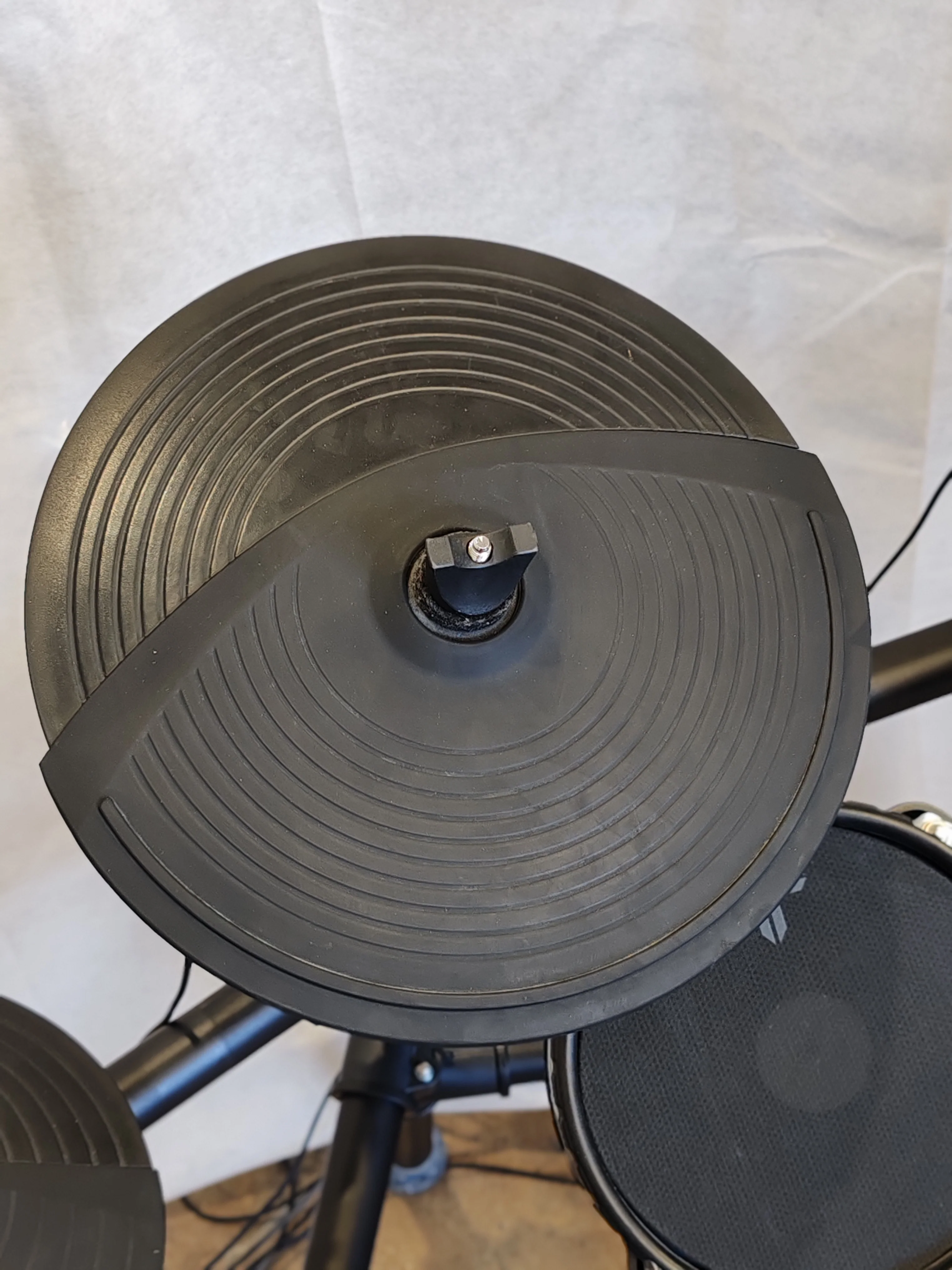 Tourtech TT-22M Electronic Drum Kit – Excellent Condition | Mesh Pads, Multi-Zone Triggers, Built-In Sound Module - Image 8