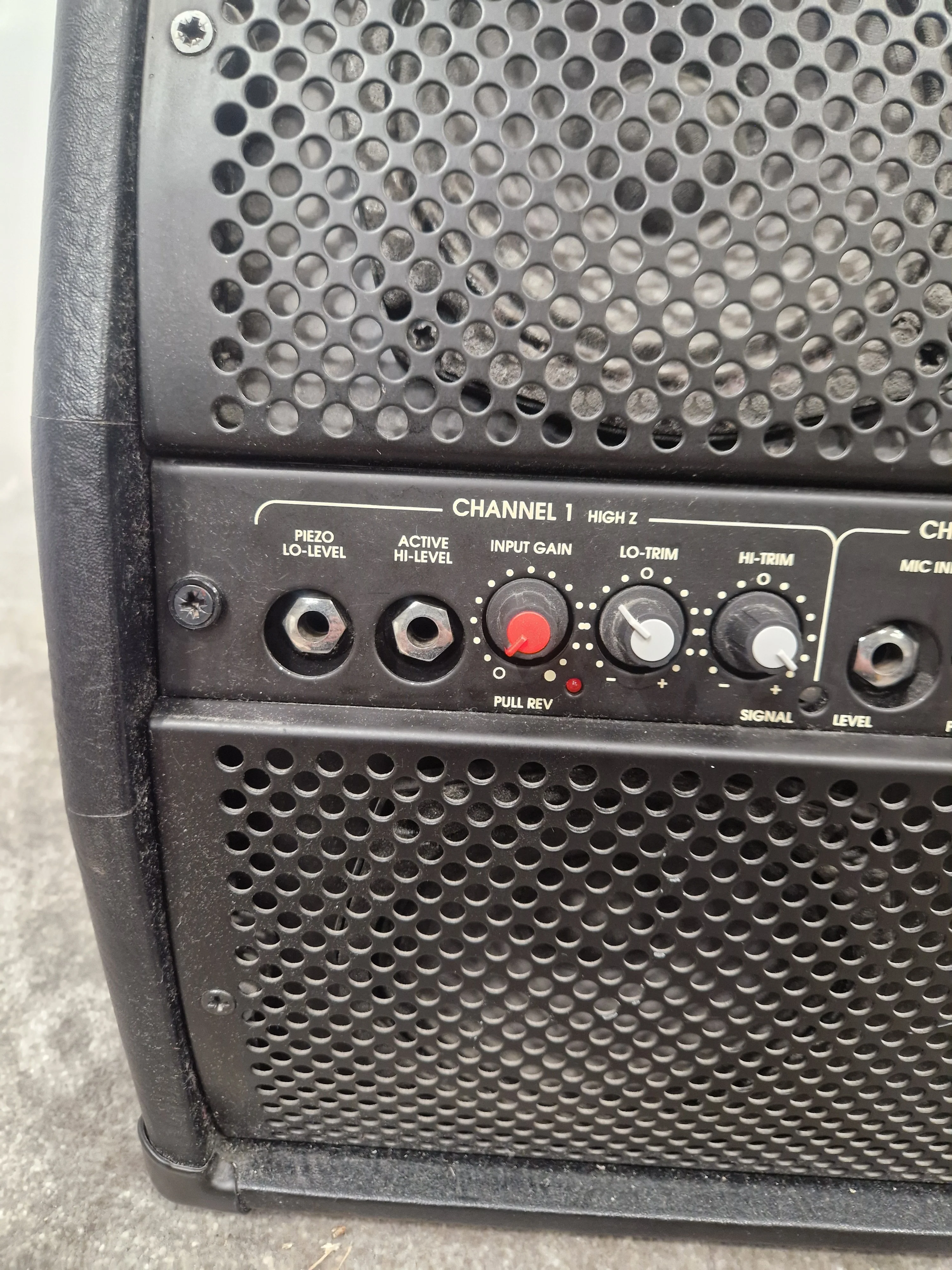 Trace Acoustic TA100R Amplifier - 2 Channels - Good w/ Power Supply - Image 7