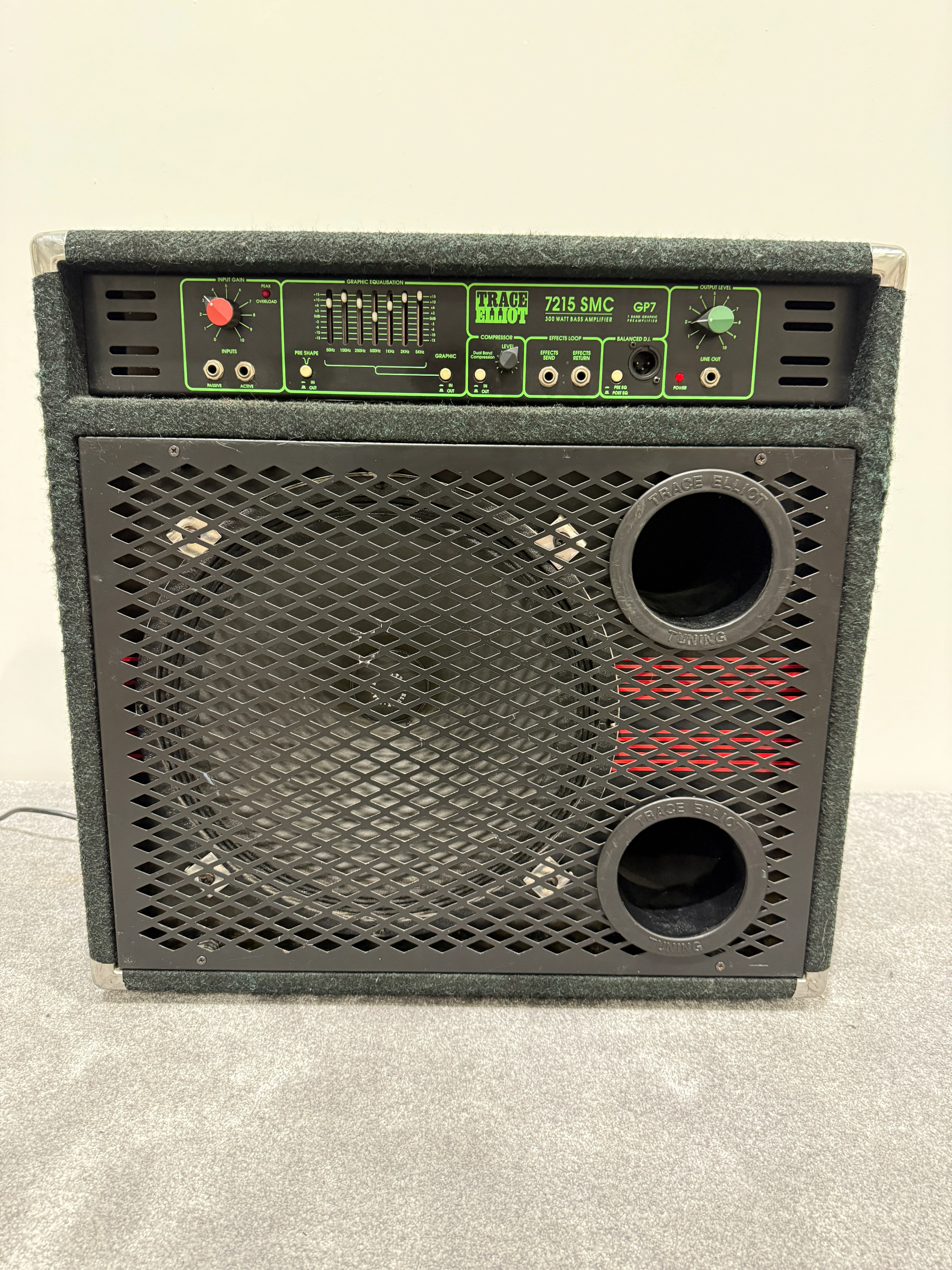 Trace Elliot - 7215 SMC GP7 Combo Bass Amplifier - 300 Watt