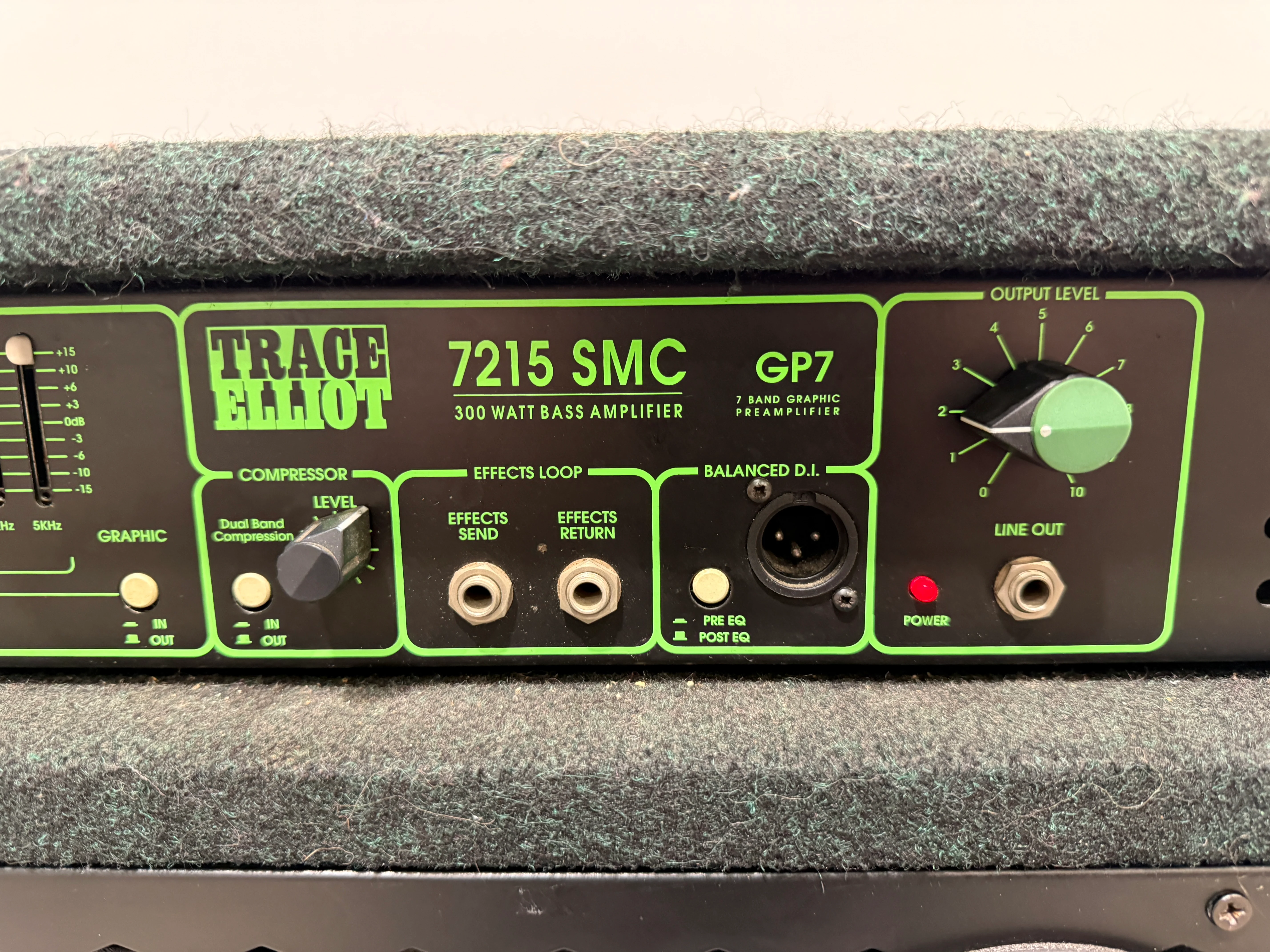 Trace Elliot - 7215 SMC GP7 Combo Bass Amplifier - 300 Watt - Image 13
