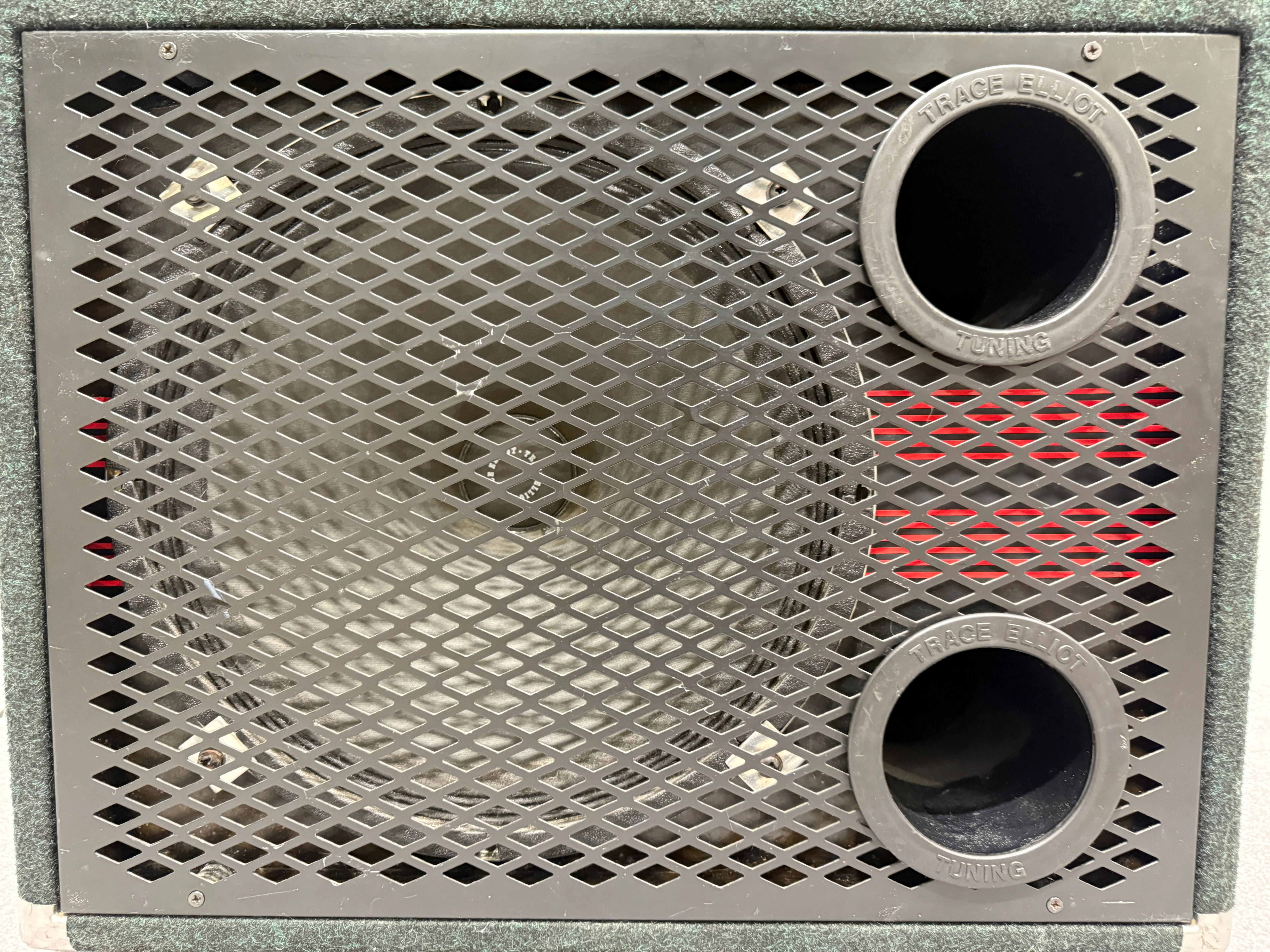 Trace Elliot - 7215 SMC GP7 Combo Bass Amplifier - 300 Watt - Image 8