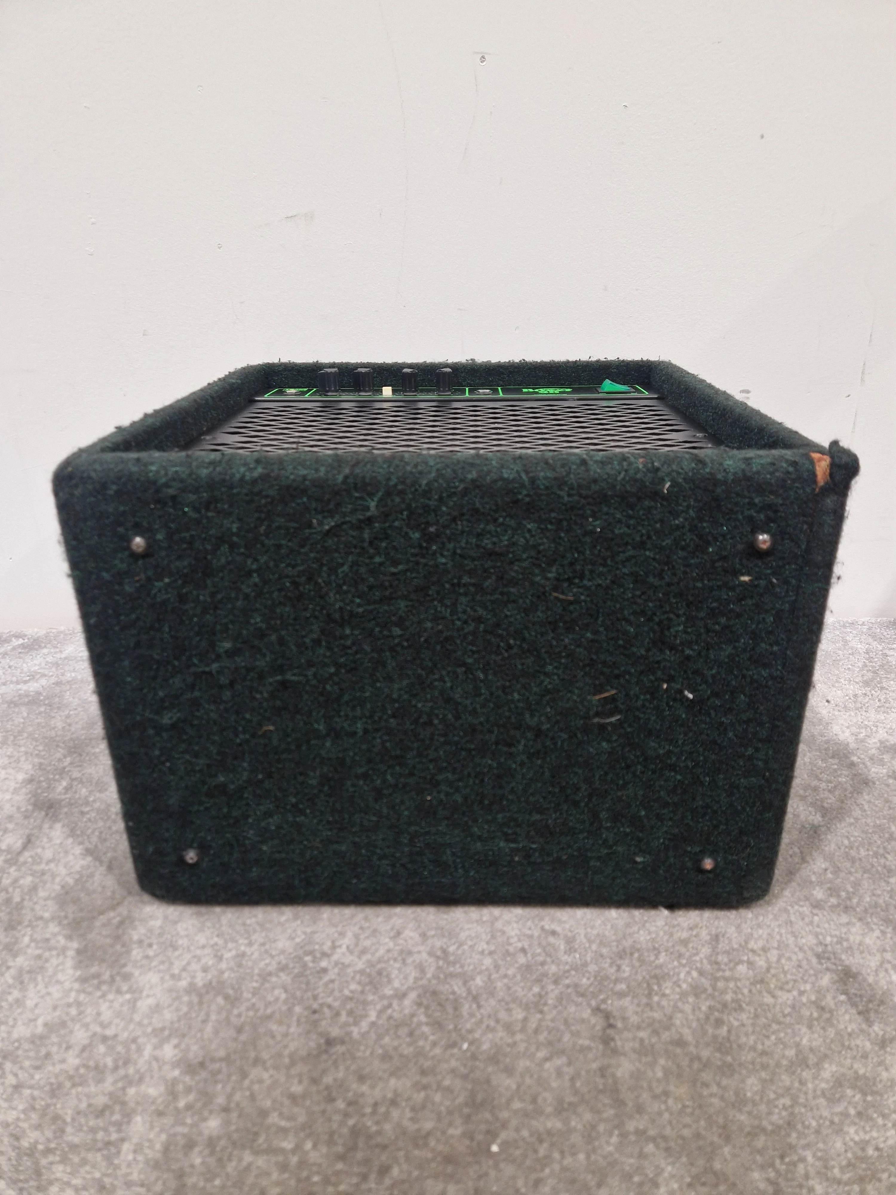 Trace Elliot Boxer 30 Bass Amplifier - 30 Watts, Compact Design - Very Good w/ Power Supply - Image 3