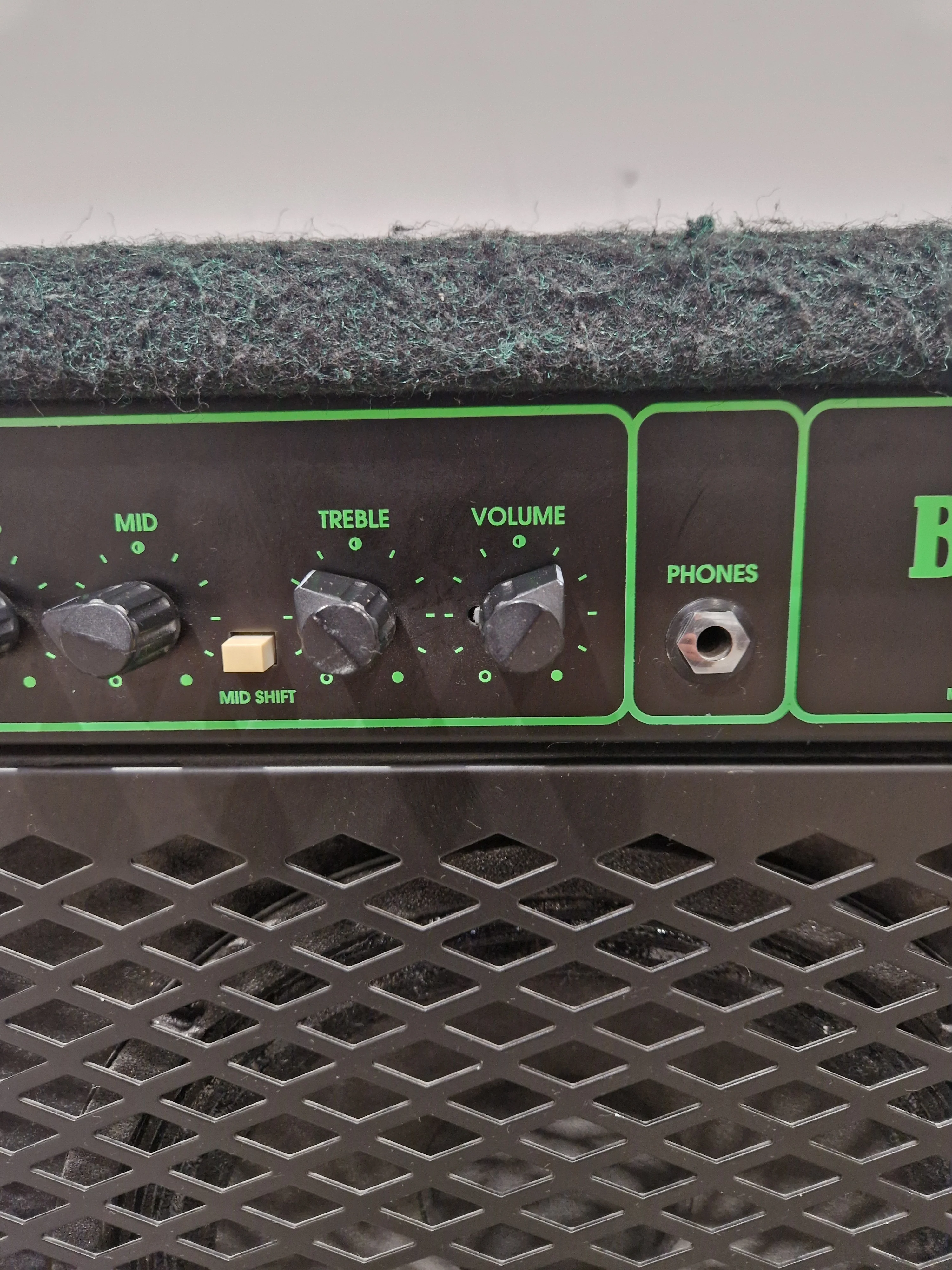 Trace Elliot Boxer 30 Bass Amplifier - 30 Watts, Compact Design - Very Good w/ Power Supply - Image 5