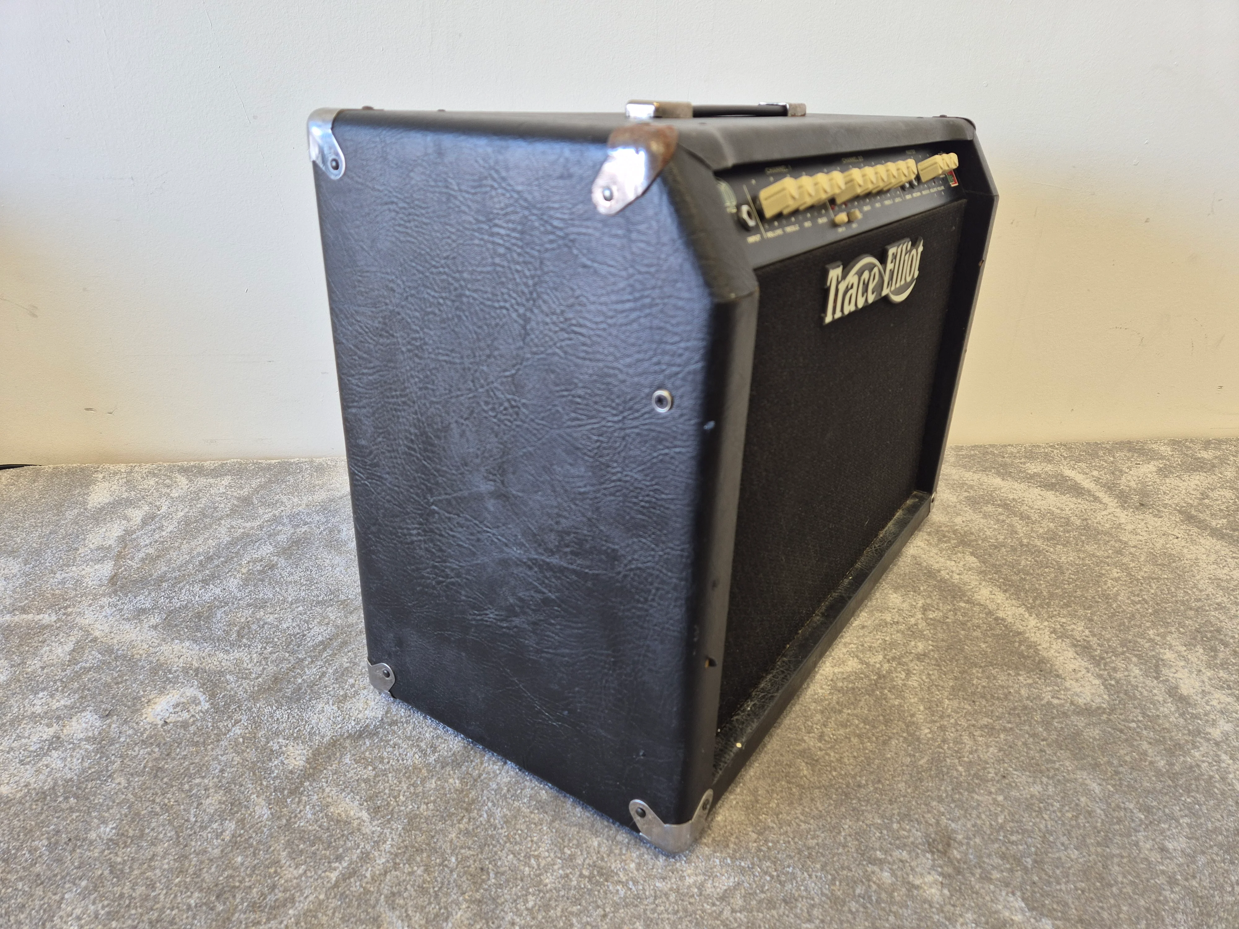 Trace Elliot Super Tramp - Guitar Amplifier - Image 5