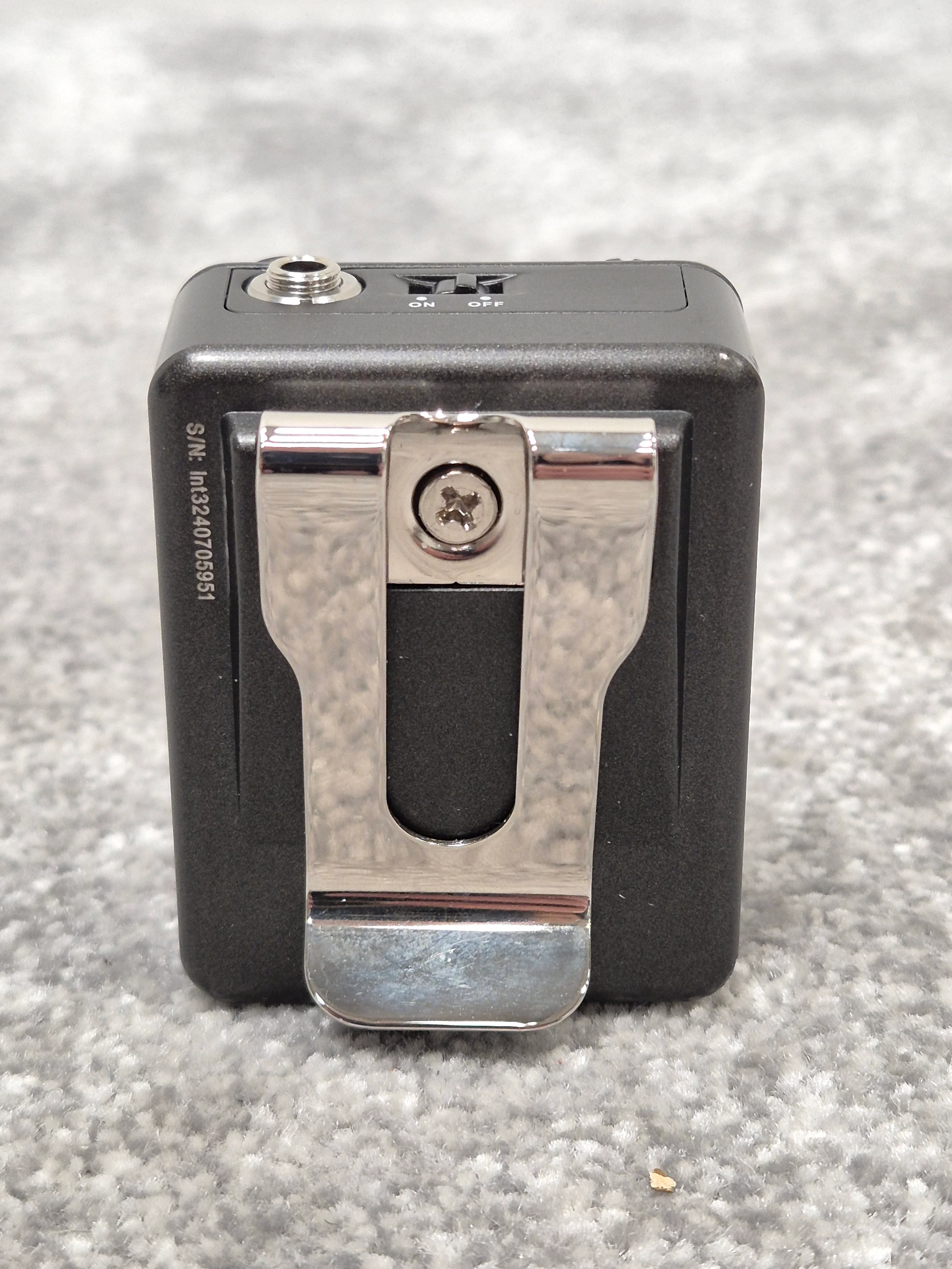 Xvive U4 - 2.4 GHz Wireless In-Ear Monitoring Solution w/ Original Box - Image 6