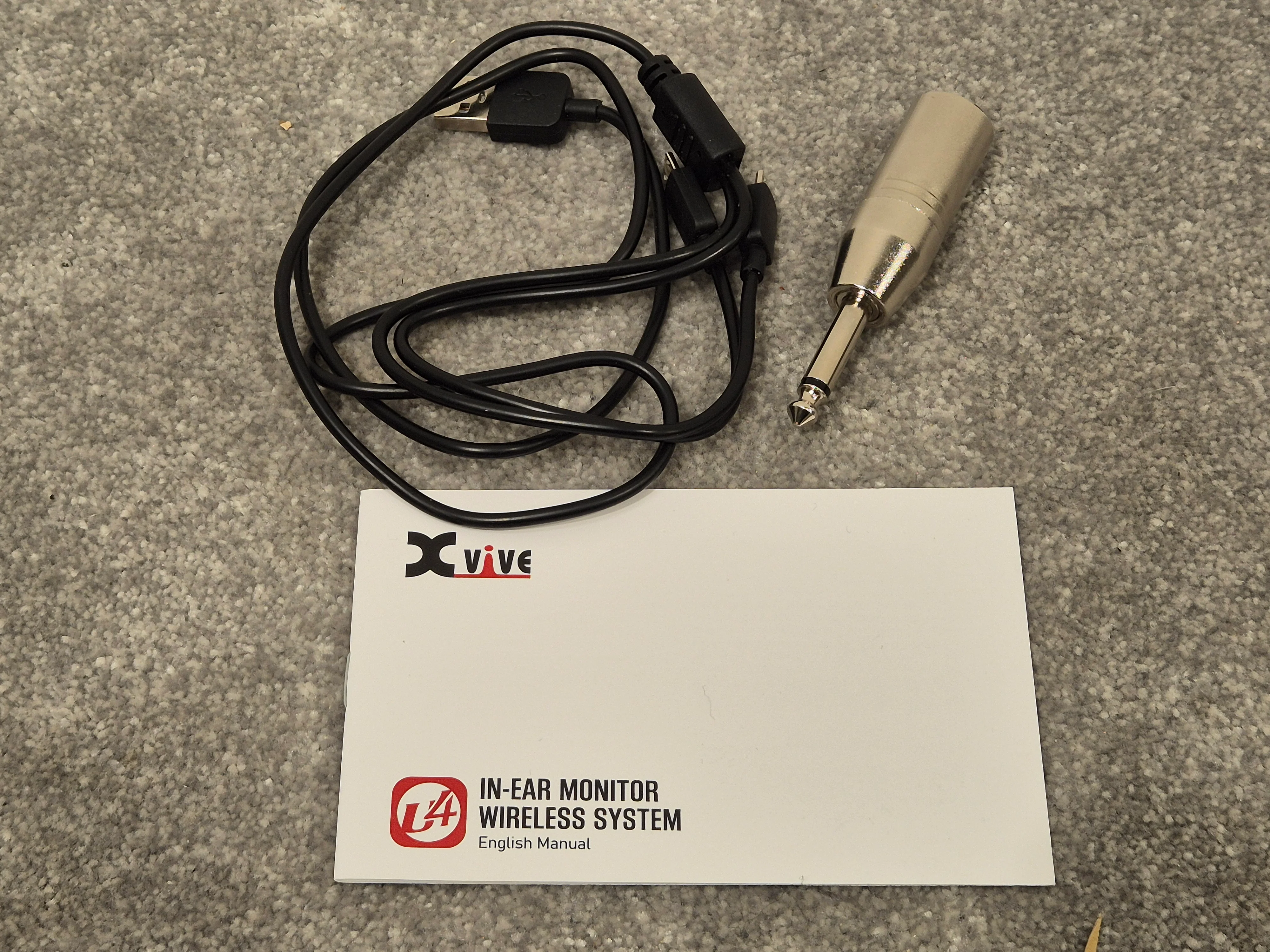 Xvive U4 - 2.4 GHz Wireless In-Ear Monitoring Solution w/ Original Box - Image 9