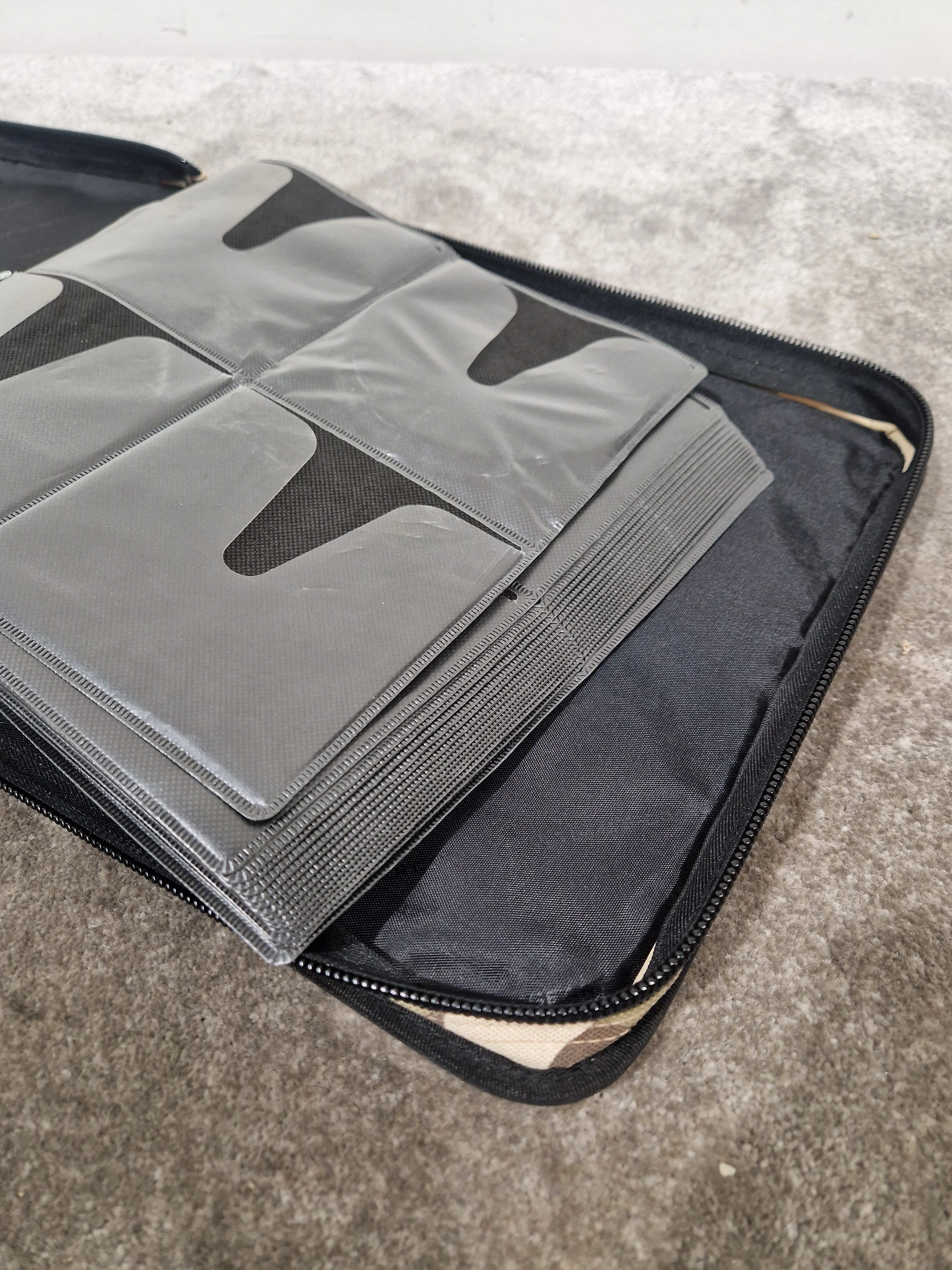 UDG CD Binder Camo - Durable Storage Solution - Excellent - Image 8